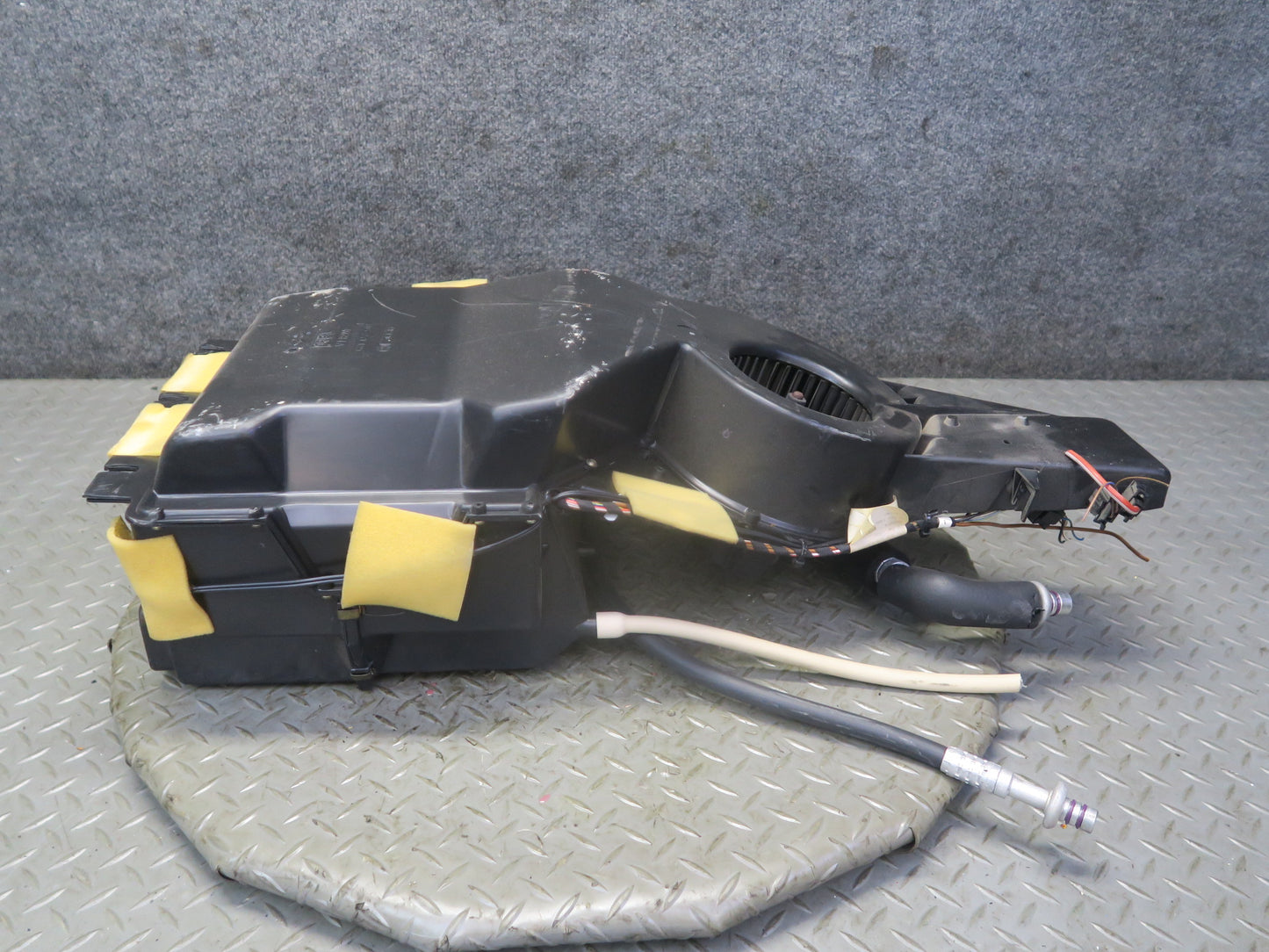 99-03 VW Eurovan T4 Rear Hvac A/C Evaporator Blower Motor Climate Box OEM