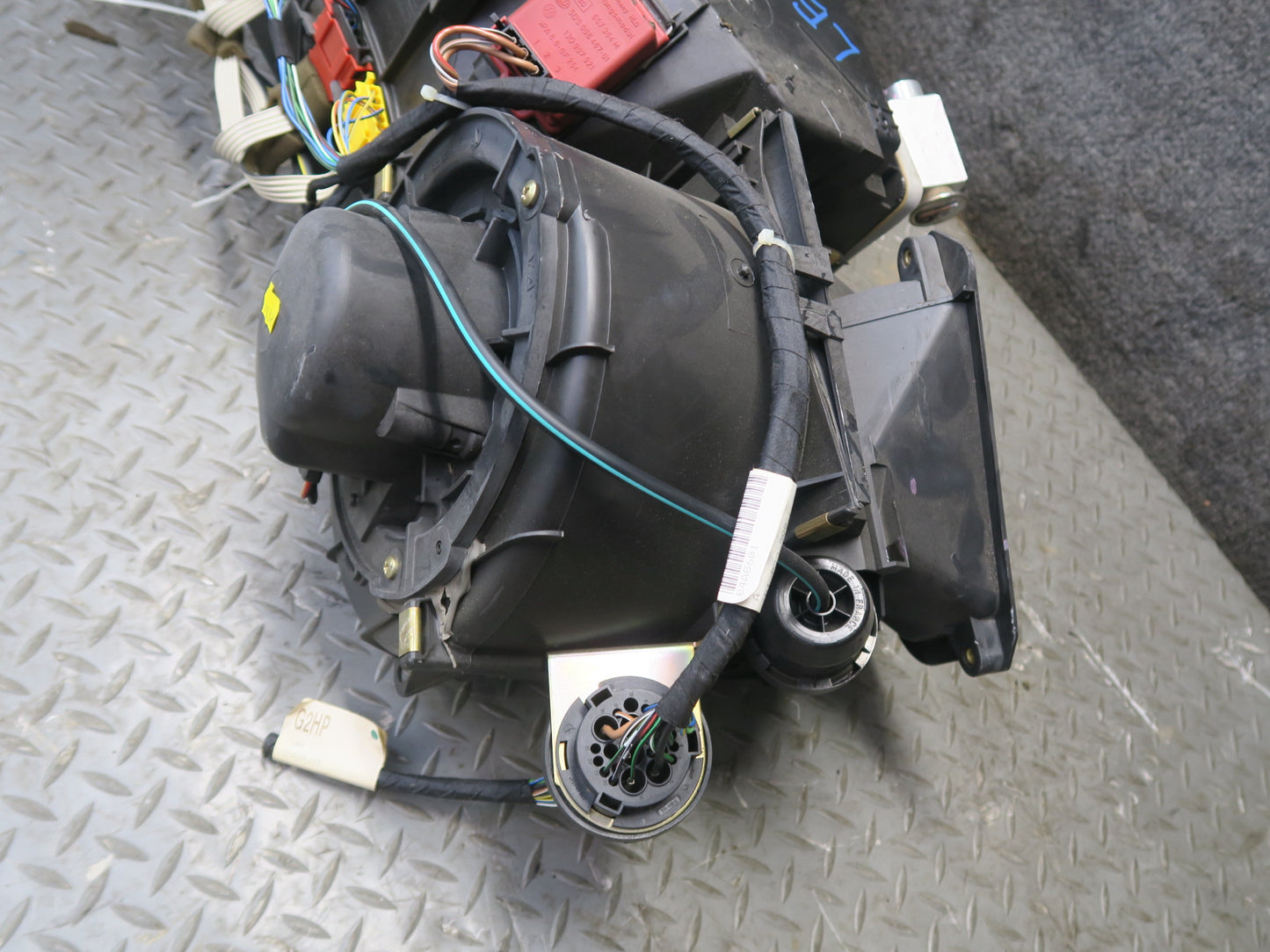 99-03 VW Eurovan T4 Front Hvac A/C Heater Core Blower Motor Climate Box OEM