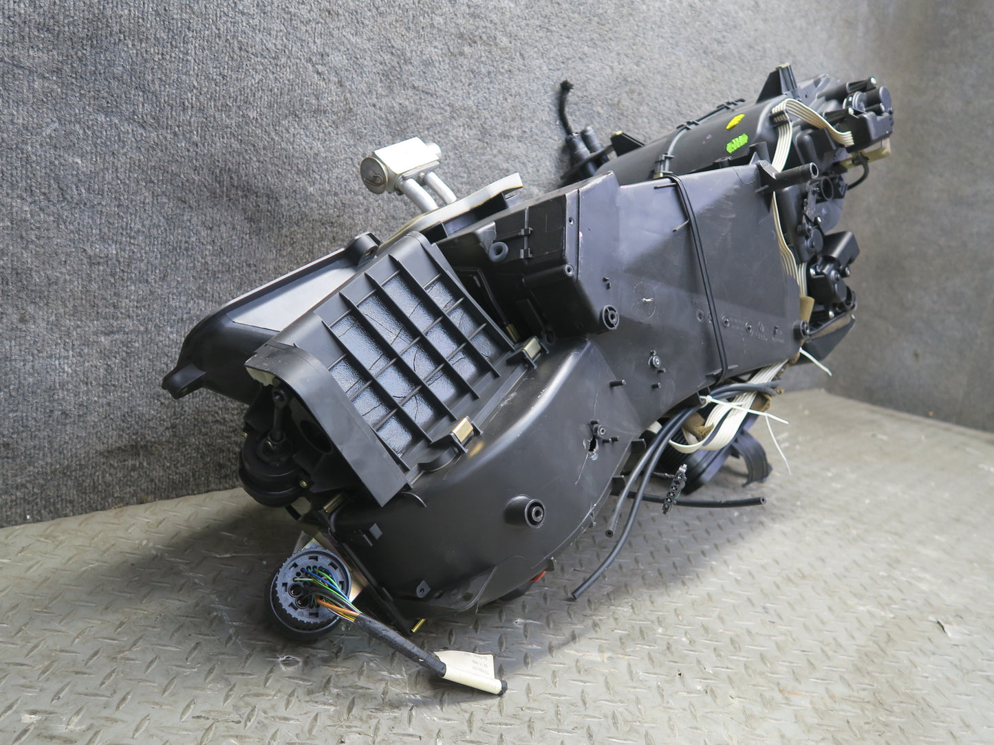 99-03 VW Eurovan T4 Front Hvac A/C Heater Core Blower Motor Climate Box OEM