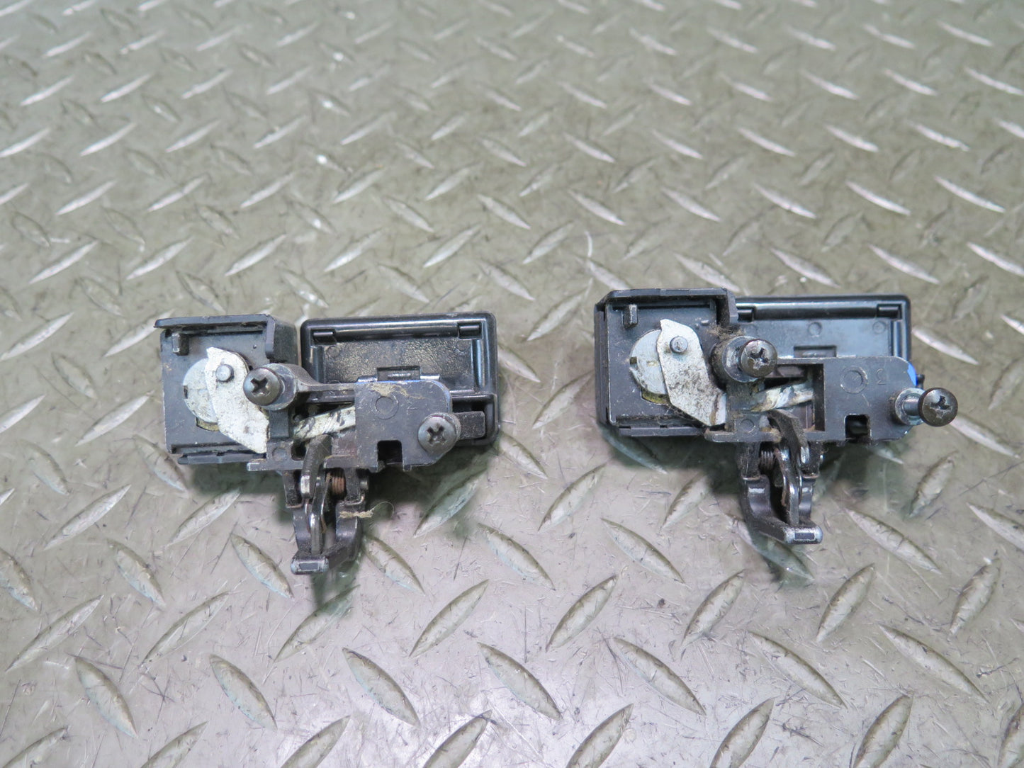 2001 Toyota MR2 Spyder ZZW30L M/T ECU ECM Ignition Glove Door Lock KEY Set OEM
