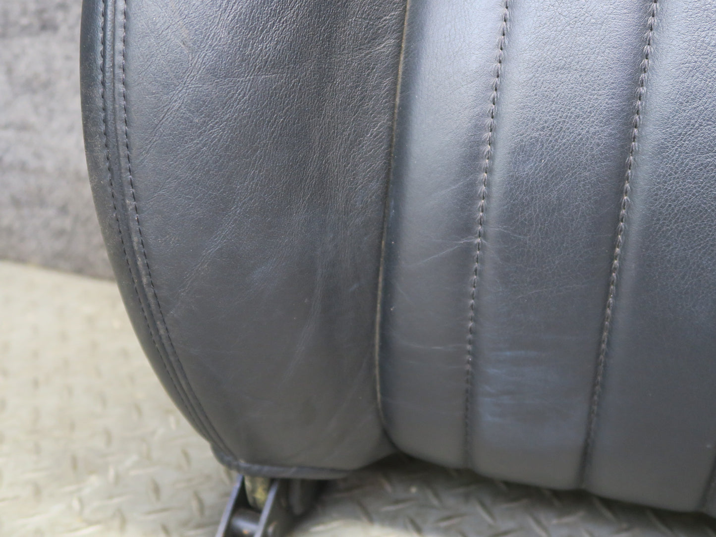 97-02 Chevrolet Corvette C5 Right Passenger Seat Upper Cushion Leather Black OEM