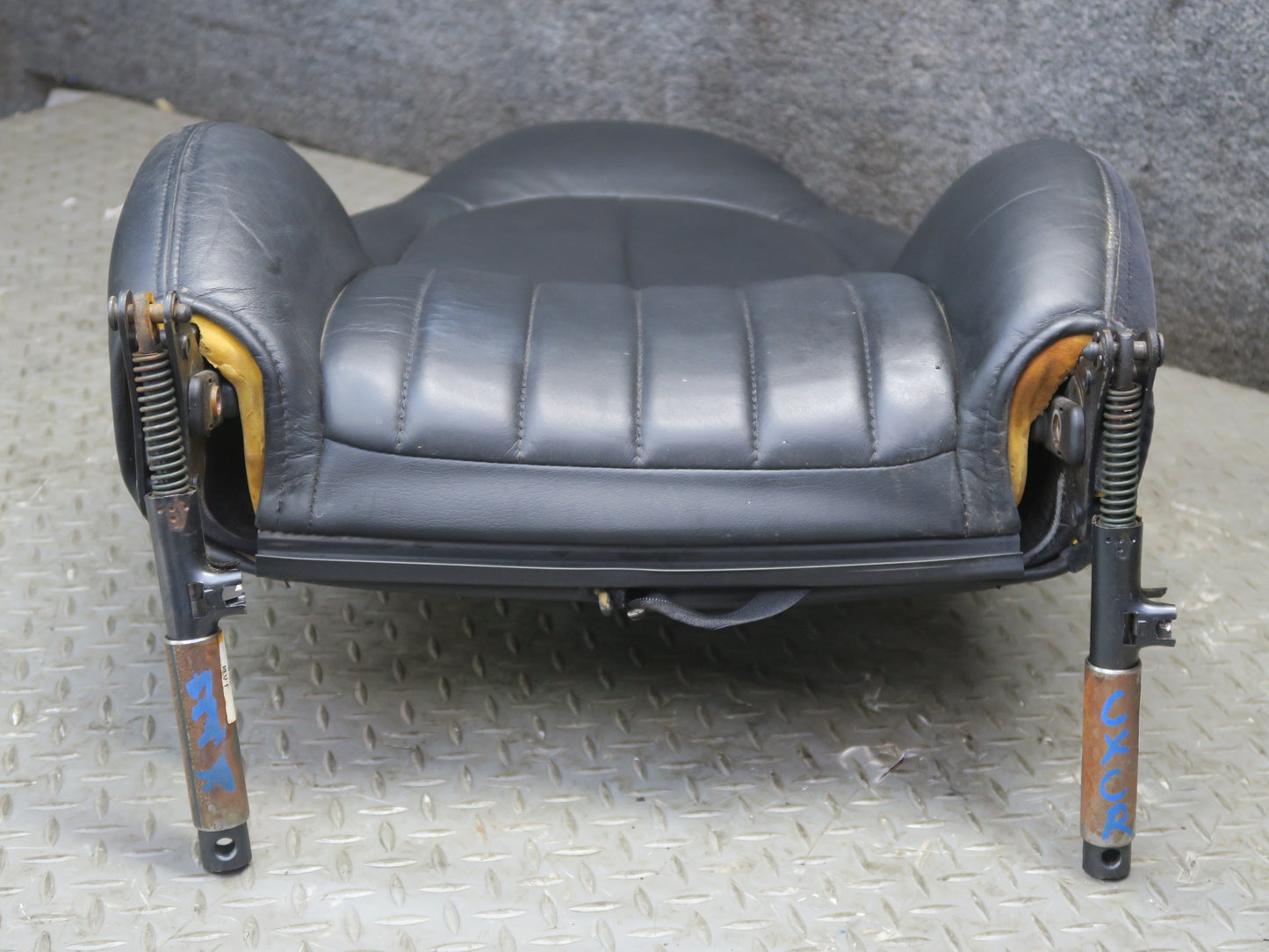 97-02 Chevrolet Corvette C5 Right Passenger Seat Upper Cushion Leather Black OEM