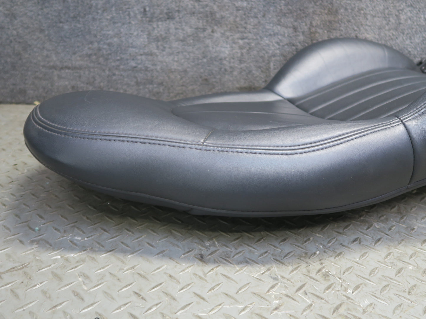 97-02 Chevrolet Corvette C5 Right Passenger Seat Upper Cushion Leather Black OEM