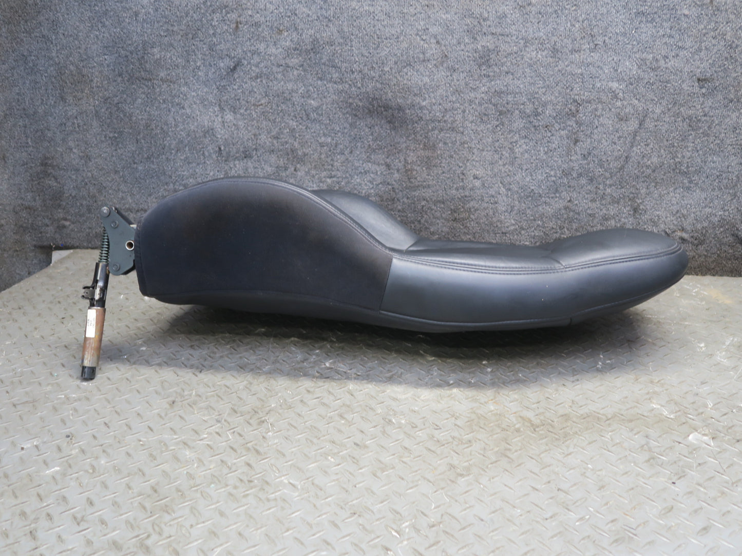 97-02 Chevrolet Corvette C5 Right Passenger Seat Upper Cushion Leather Black OEM
