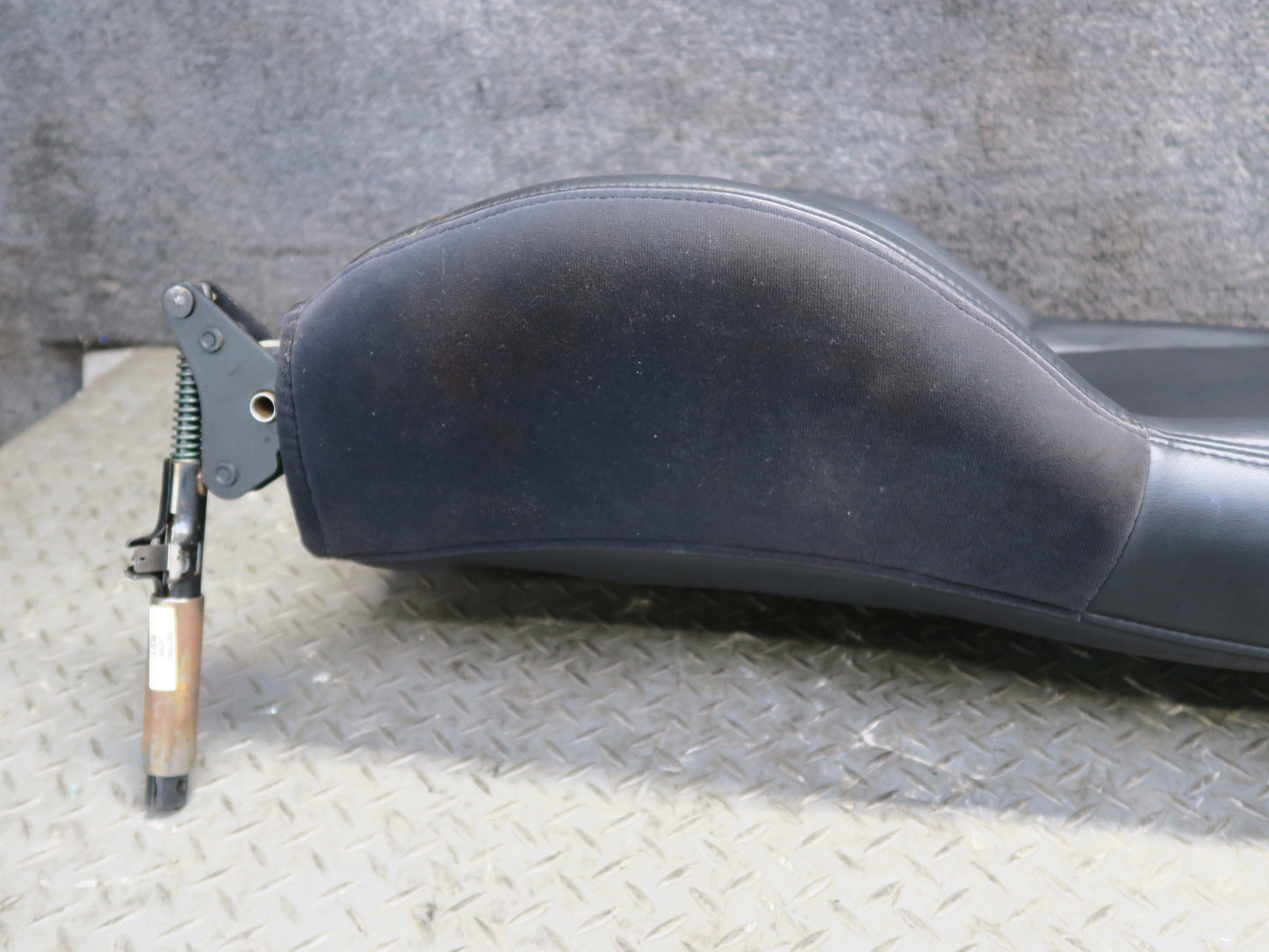 97-02 Chevrolet Corvette C5 Right Passenger Seat Upper Cushion Leather Black OEM