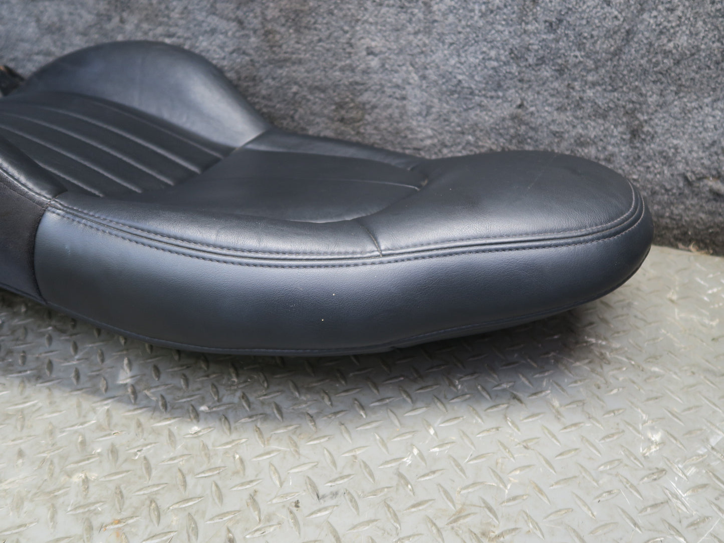 97-02 Chevrolet Corvette C5 Right Passenger Seat Upper Cushion Leather Black OEM