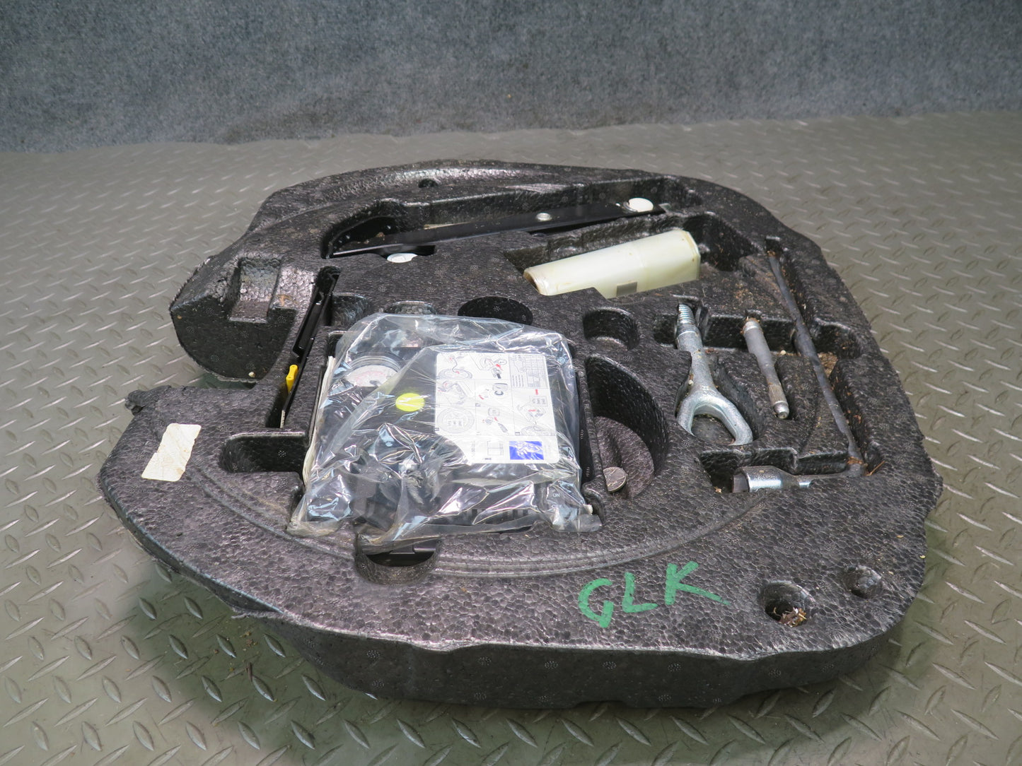 2012-2020 Mercedes R172 SLK SLC Rear Trunk Emergency Spare Tire Jack Tool KIT