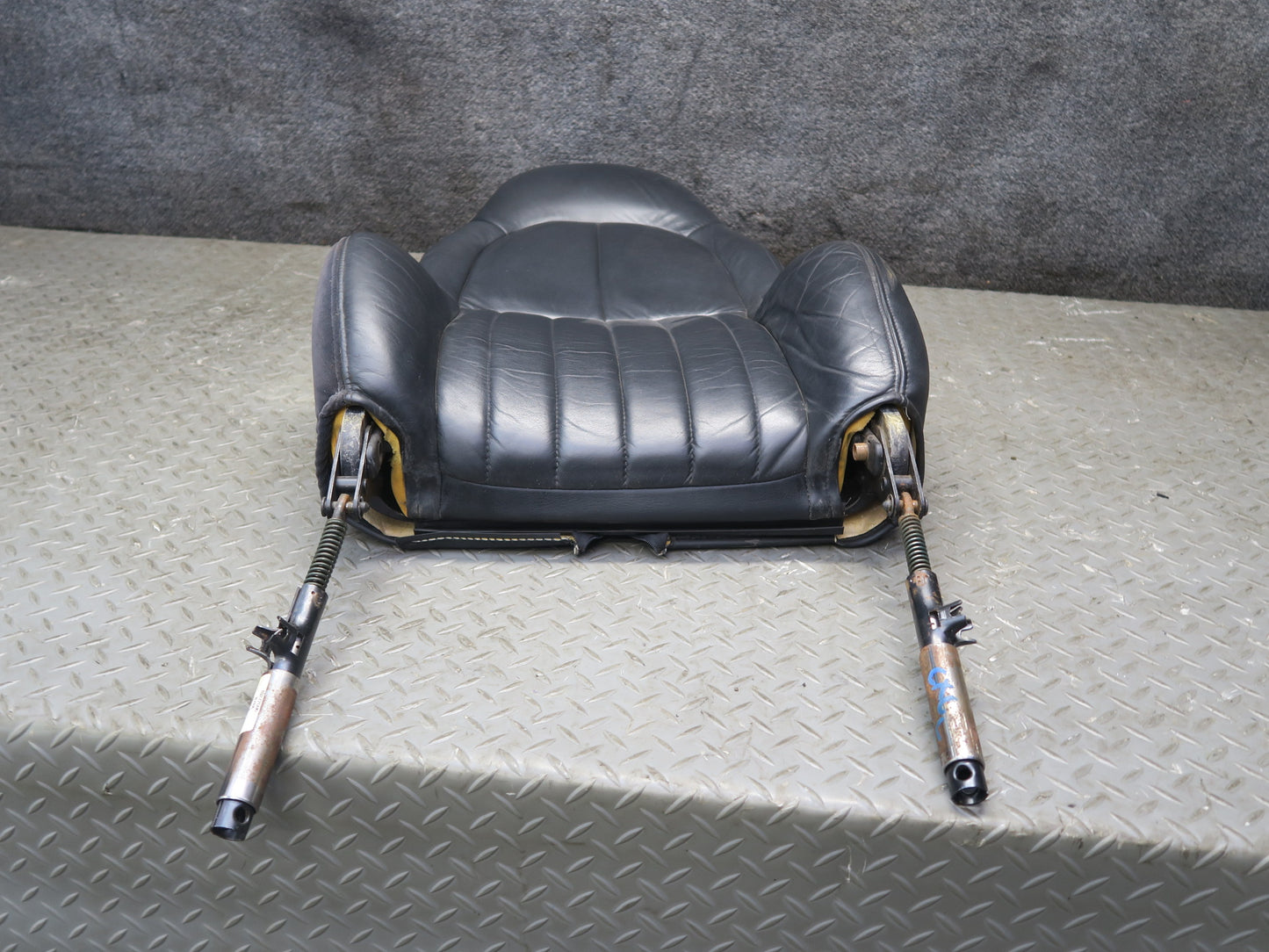 97-02 Chevrolet Corvette C5 Left Driver Seat Upper Cushion Leather Black OEM