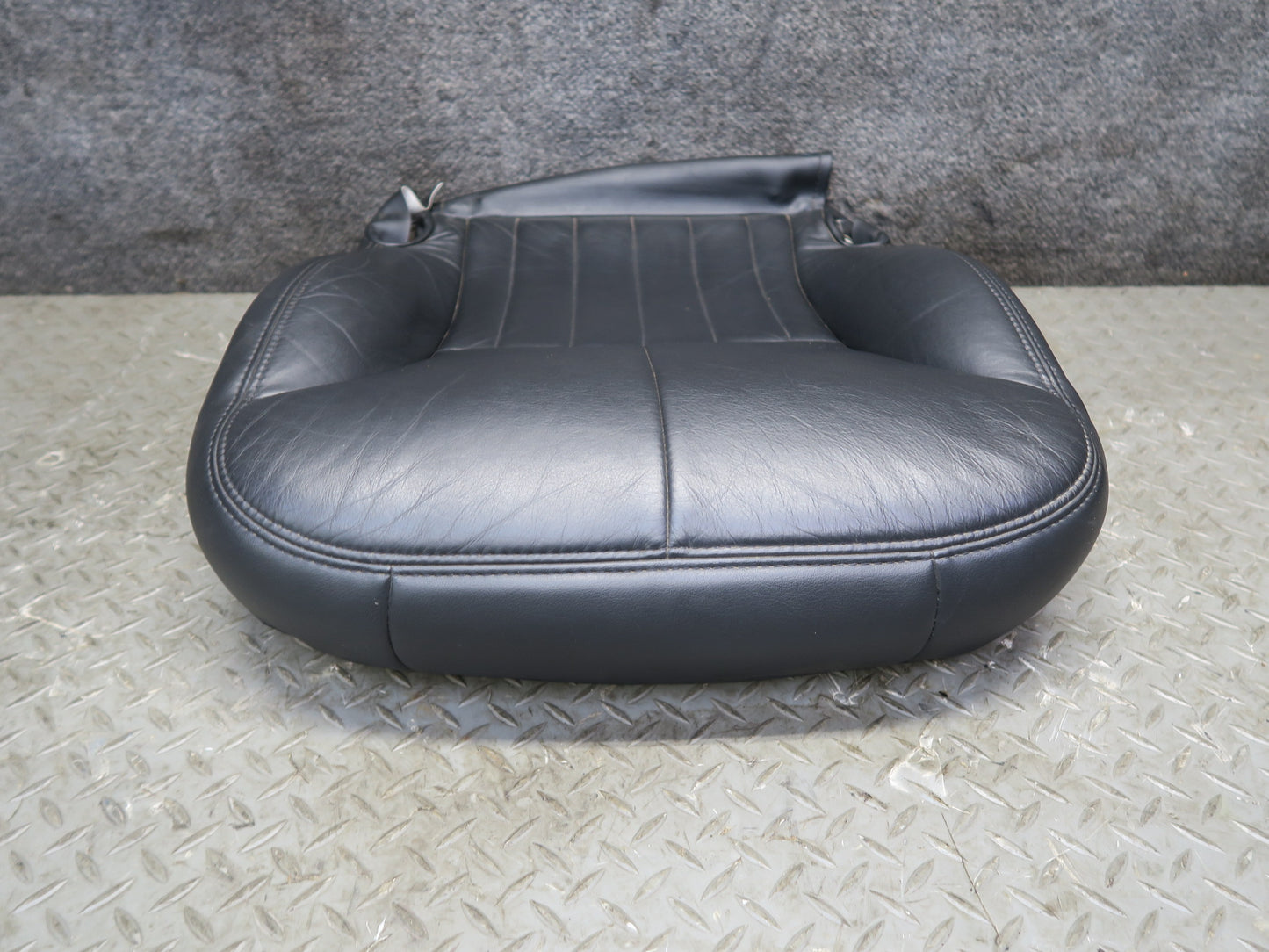 97-02 Chevrolet Corvette C5 Right Passenger Seat Lower Cushion Leather Black OEM