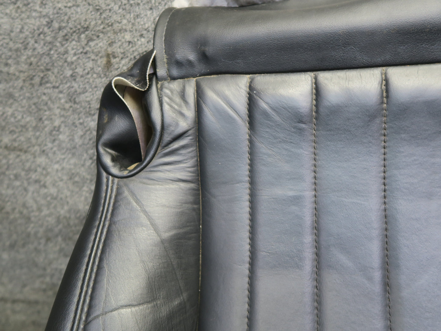 97-02 Chevrolet Corvette C5 Right Passenger Seat Lower Cushion Leather Black OEM