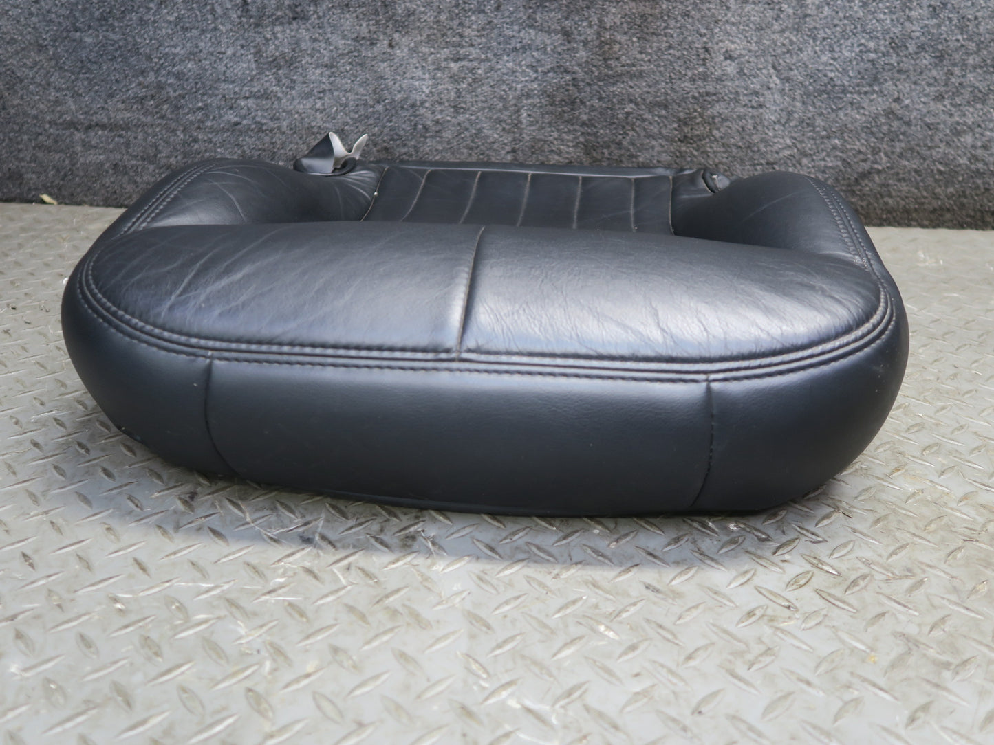 97-02 Chevrolet Corvette C5 Right Passenger Seat Lower Cushion Leather Black OEM