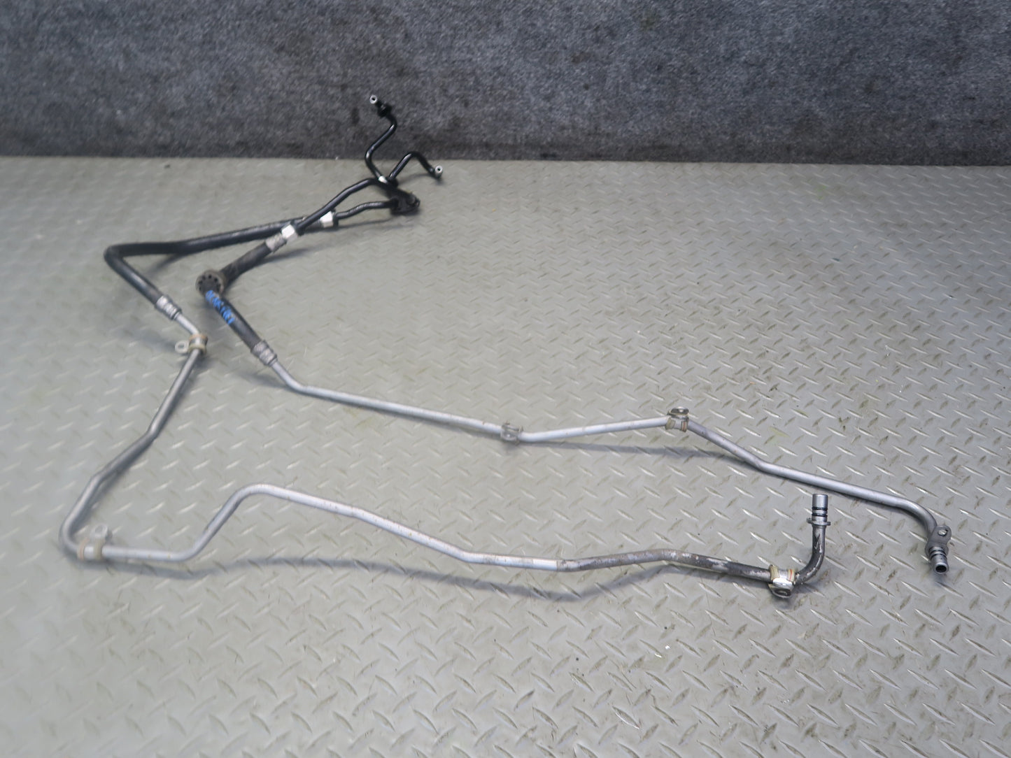 2012-2015 Mercedes R172 SLK250 A/T Transmission Oil Cooler Line Hose Pipe Set