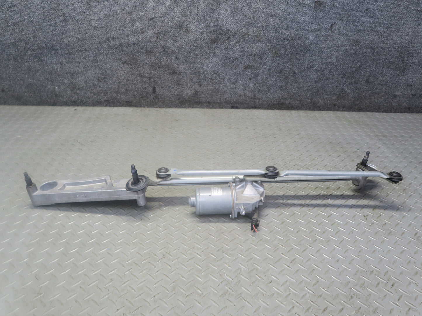 2012-2020 Mercedes R172 SLK SLC Windshield Wiper Transmission Linkage W/ Motor