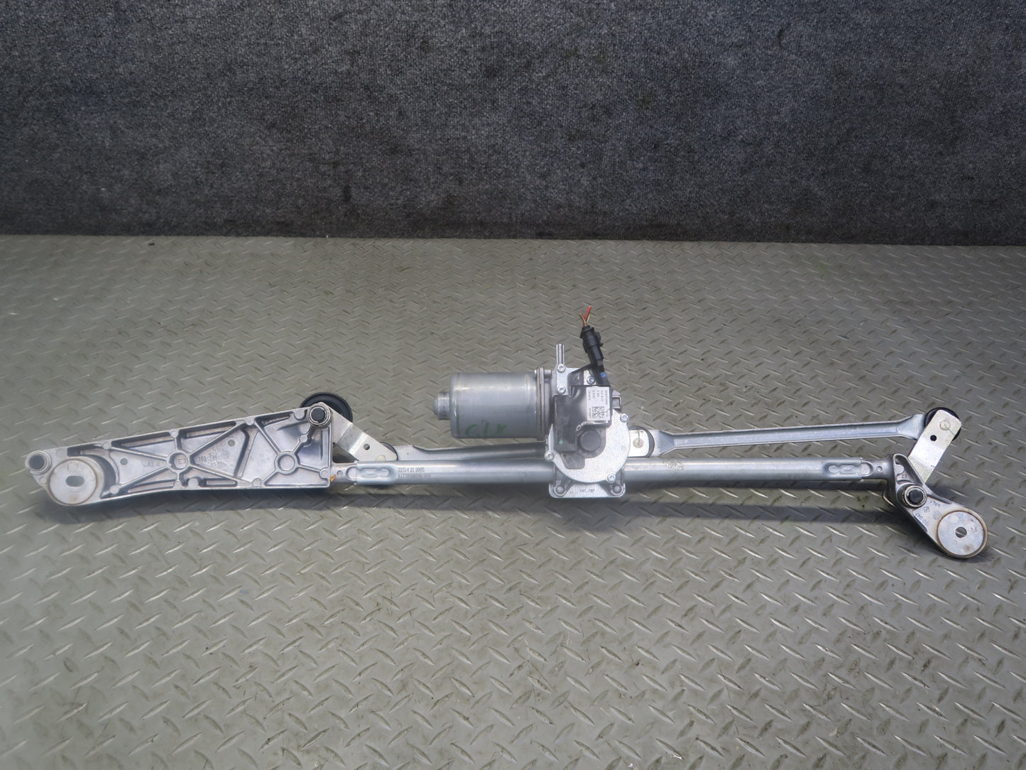 2012-2020 Mercedes R172 SLK SLC Windshield Wiper Transmission Linkage W/ Motor
