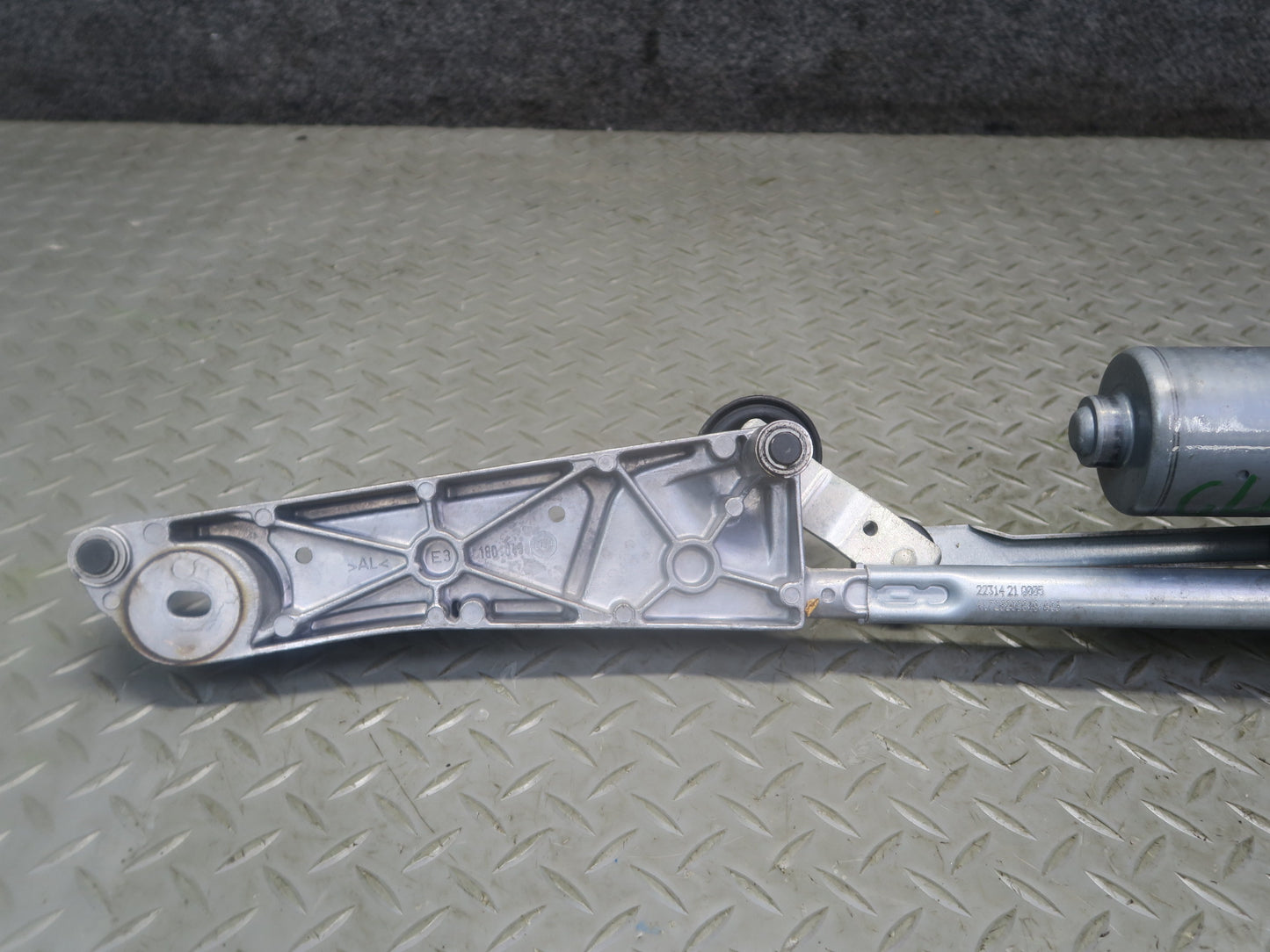 2012-2020 Mercedes R172 SLK SLC Windshield Wiper Transmission Linkage W/ Motor