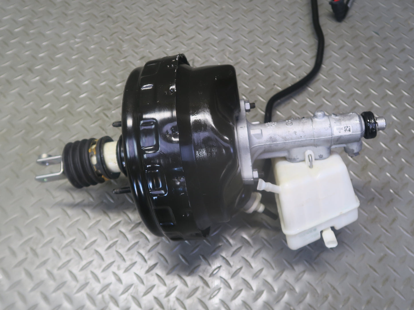 2012-2016 Mercedes R172 SLK Master Cylinder W/ Power Brake Booster & Reservoir