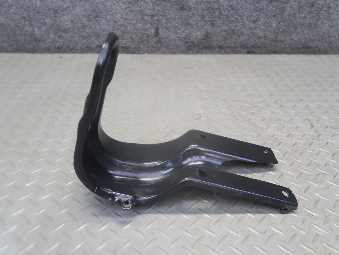 2012-2020 Mercedes R172 SLK SLC Front Left & Right Radiator Support Bracket Set