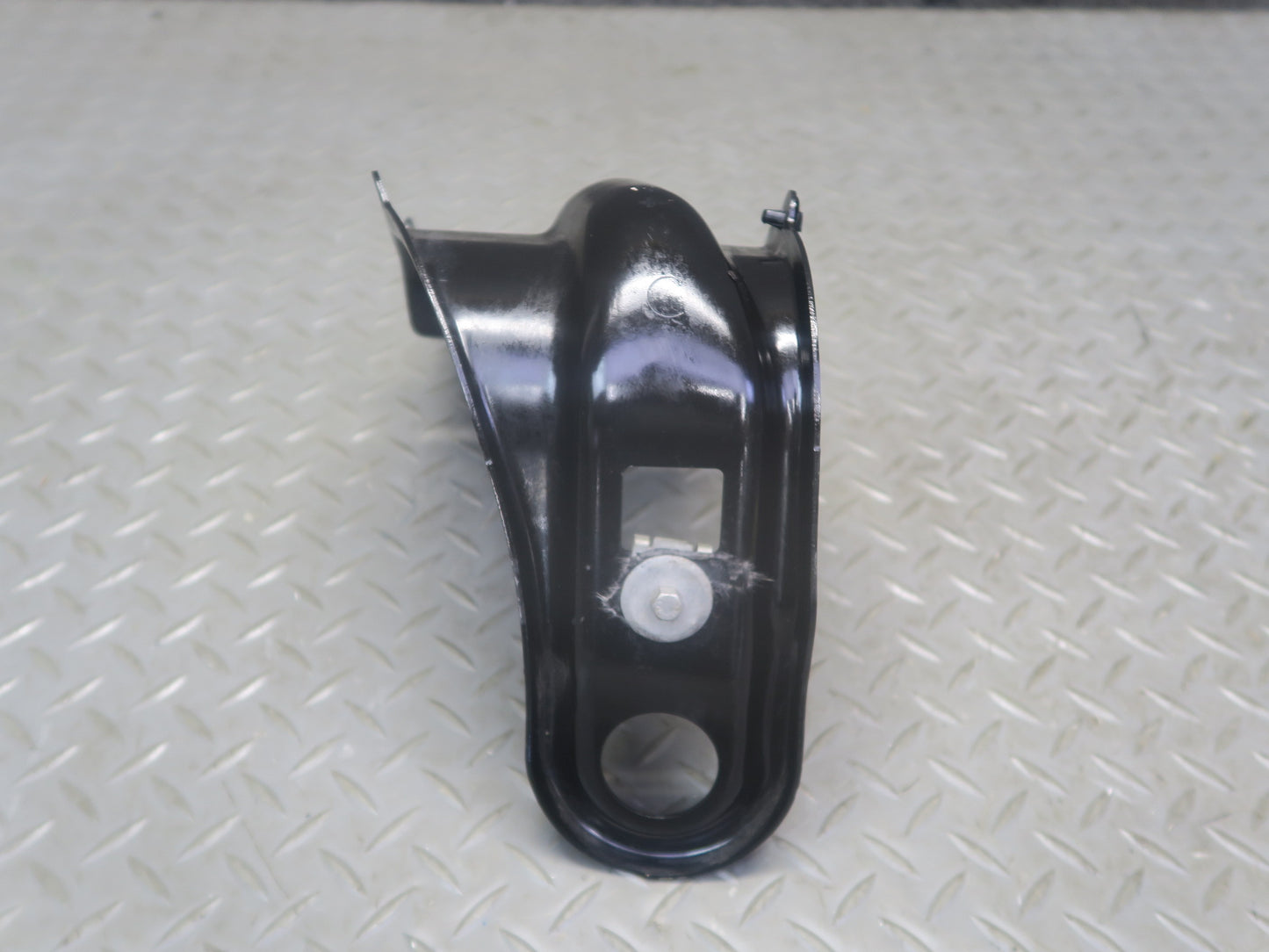 2012-2020 Mercedes R172 SLK SLC Front Left & Right Radiator Support Bracket Set
