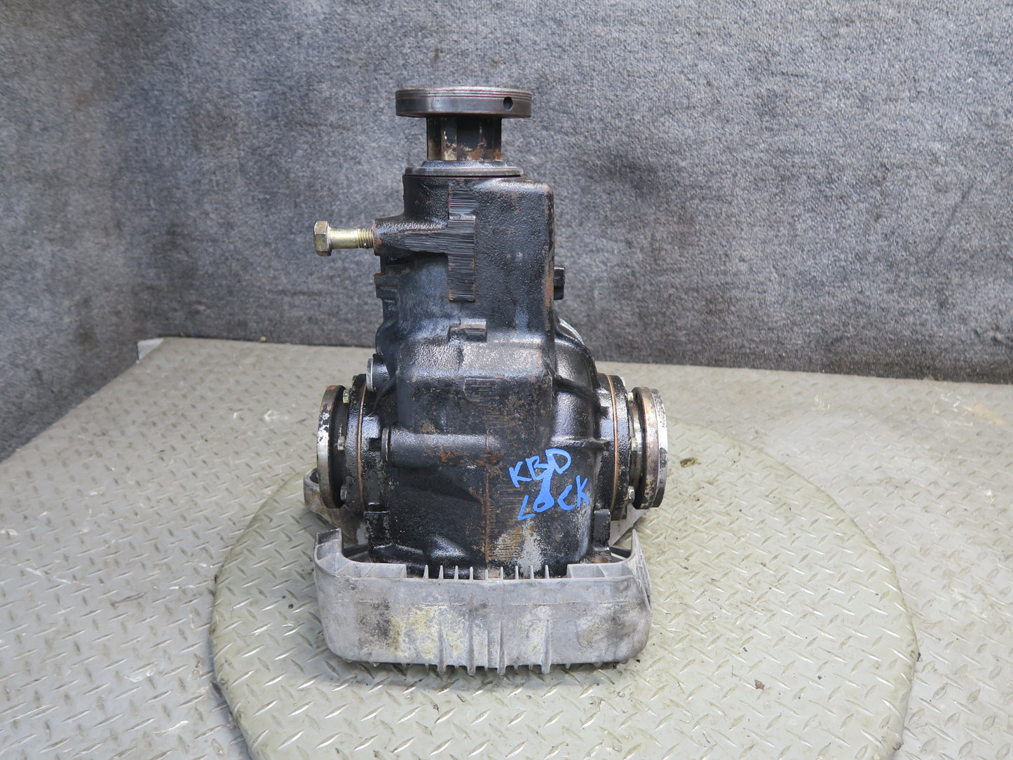 2001-2006 BMW E46 M3 Rear Axle Differential Carrier LSD 3.62 Ratio 2282480