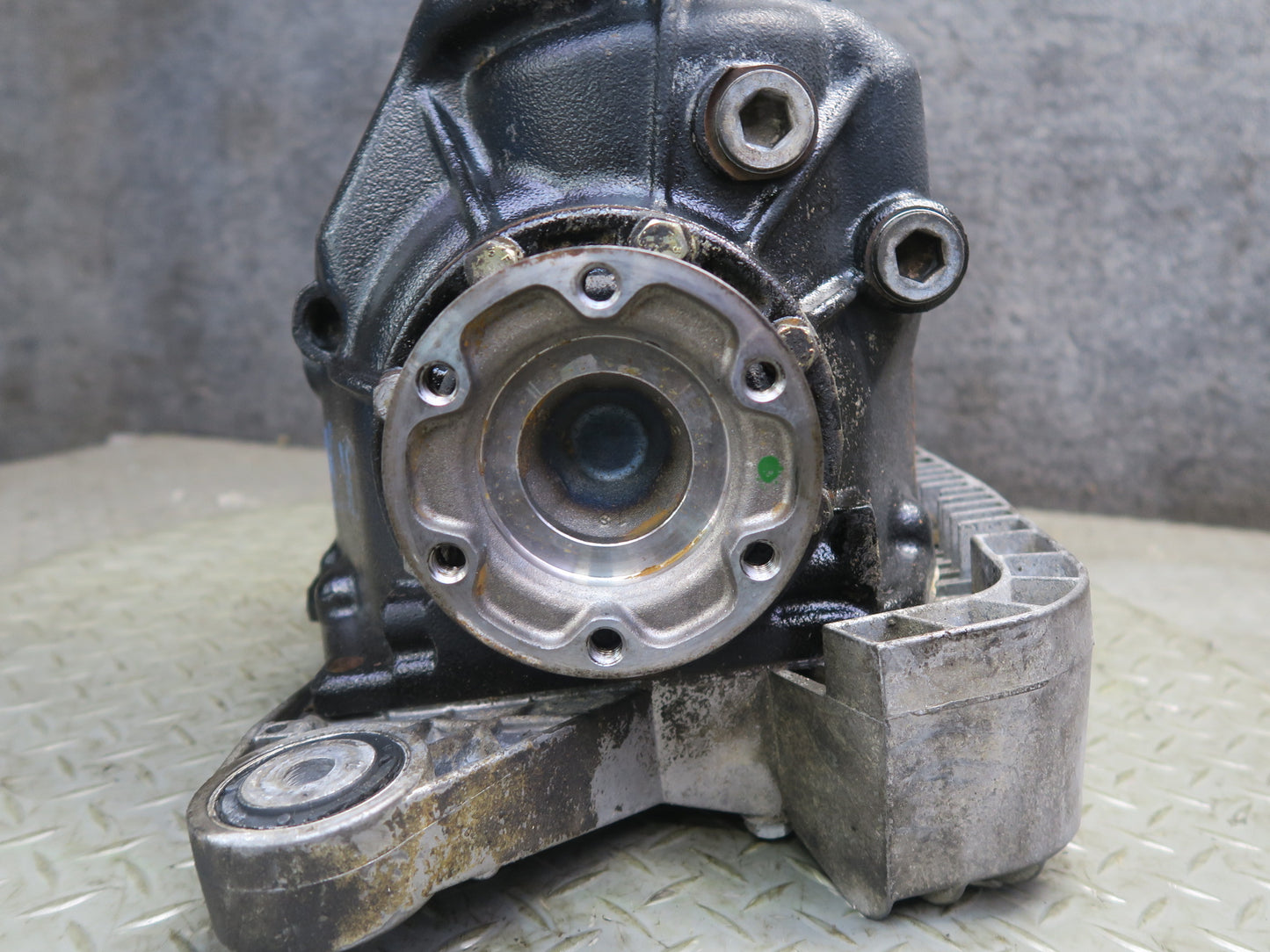 2001-2006 BMW E46 M3 Rear Axle Differential Carrier LSD 3.62 Ratio 2282480