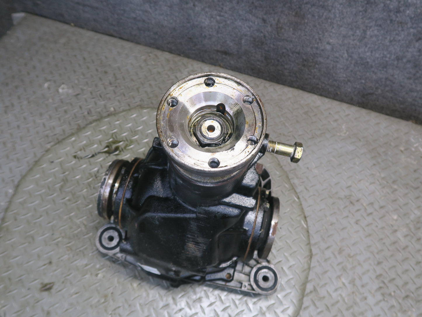 2001-2006 BMW E46 M3 Rear Axle Differential Carrier LSD 3.62 Ratio 2282480