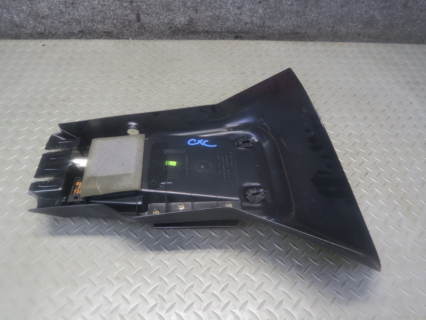 97-04 Chevrolet Corvette C5 Center Console Trim Cover Panel Black 10402194 OEM