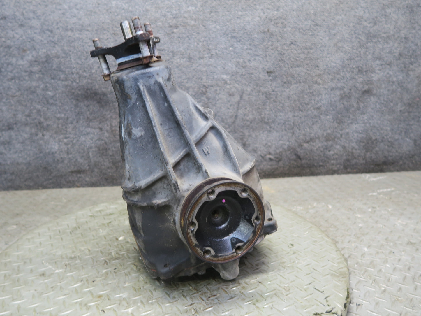95-97 Toyota Celsior UCF20 Rear Differential Carrier 3.916 Ratio 116K Miles OEM