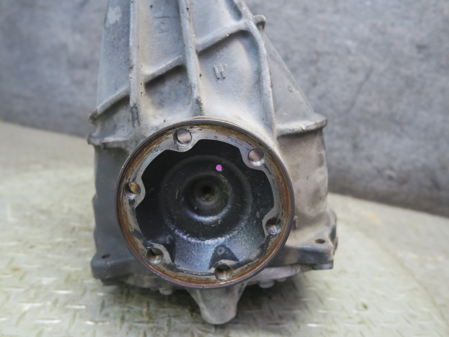 95-97 Toyota Celsior UCF20 Rear Differential Carrier 3.916 Ratio 116K Miles OEM