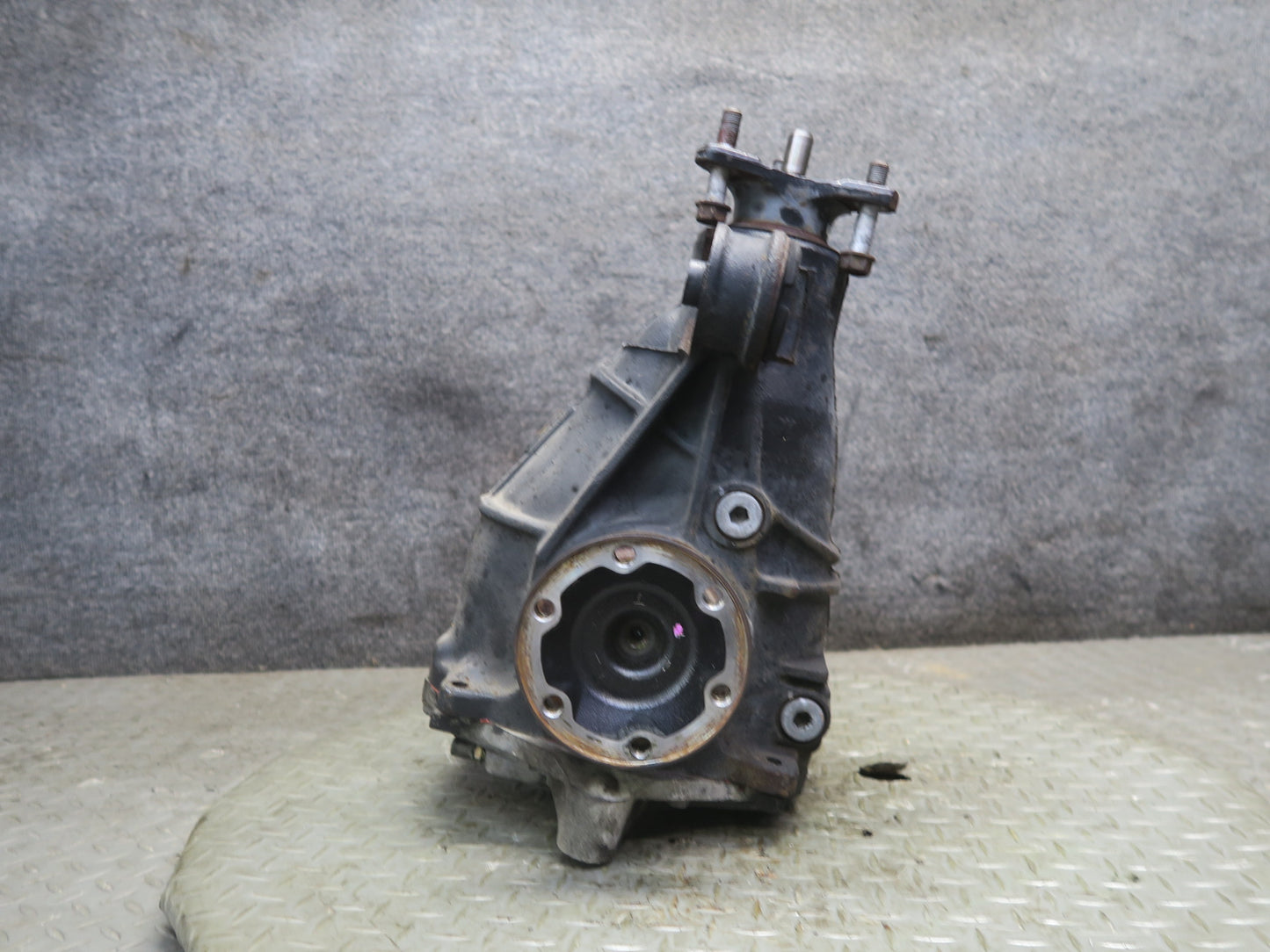 95-97 Toyota Celsior UCF20 Rear Differential Carrier 3.916 Ratio 116K Miles OEM