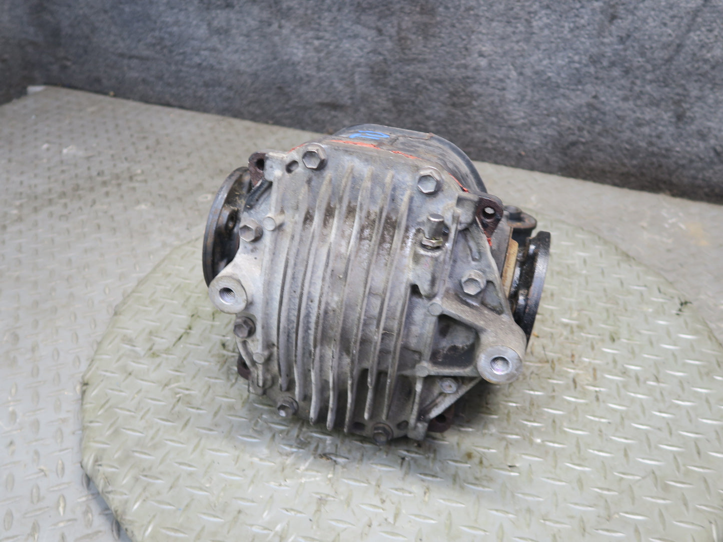 95-97 Toyota Celsior UCF20 Rear Differential Carrier 3.916 Ratio 116K Miles OEM