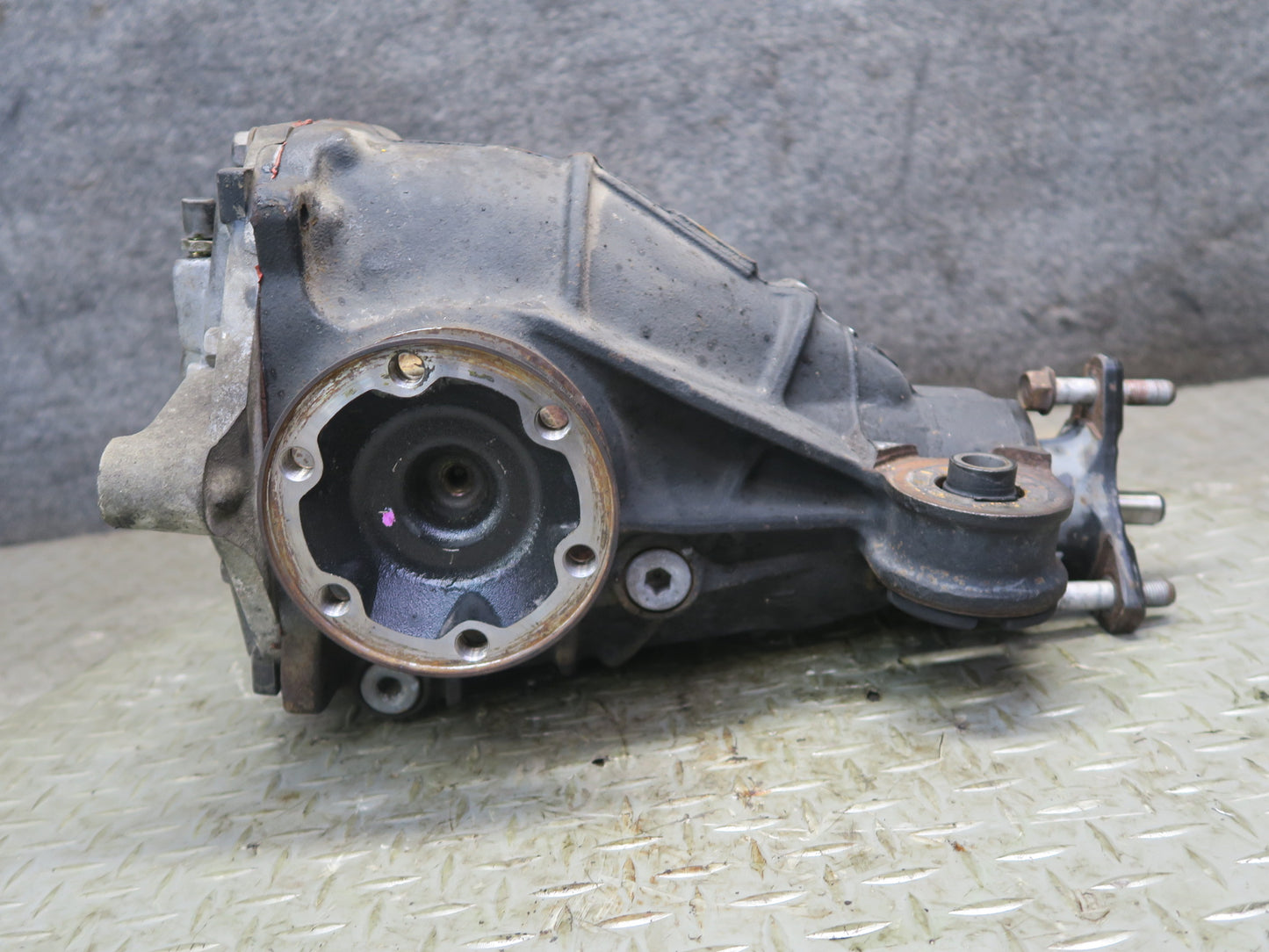 95-97 Toyota Celsior UCF20 Rear Differential Carrier 3.916 Ratio 116K Miles OEM
