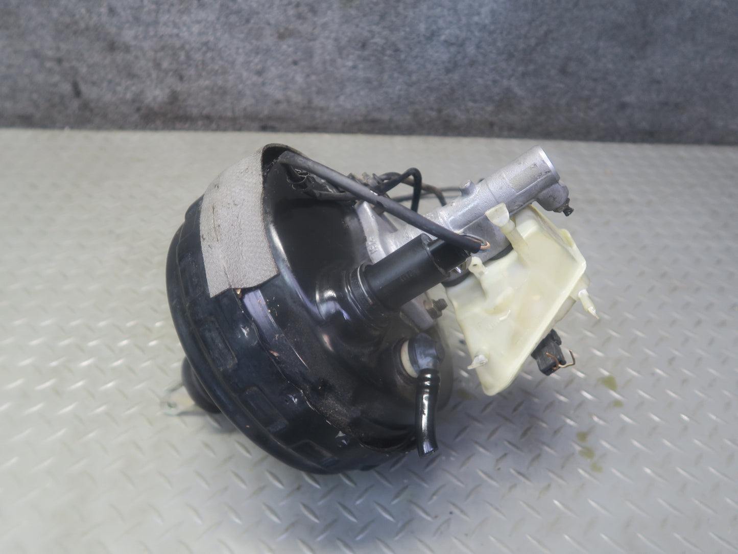 94-02 Mercedes R129 Sl-class Brake Master Cylinder Booster Fluid Reservoir OEM