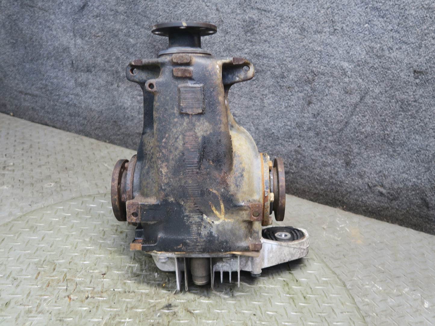 01-02 BMW E36/7 Z3 3.0L M54 M/T Rear Differential Carrier LSD 3.07 Ratio 58K OEM