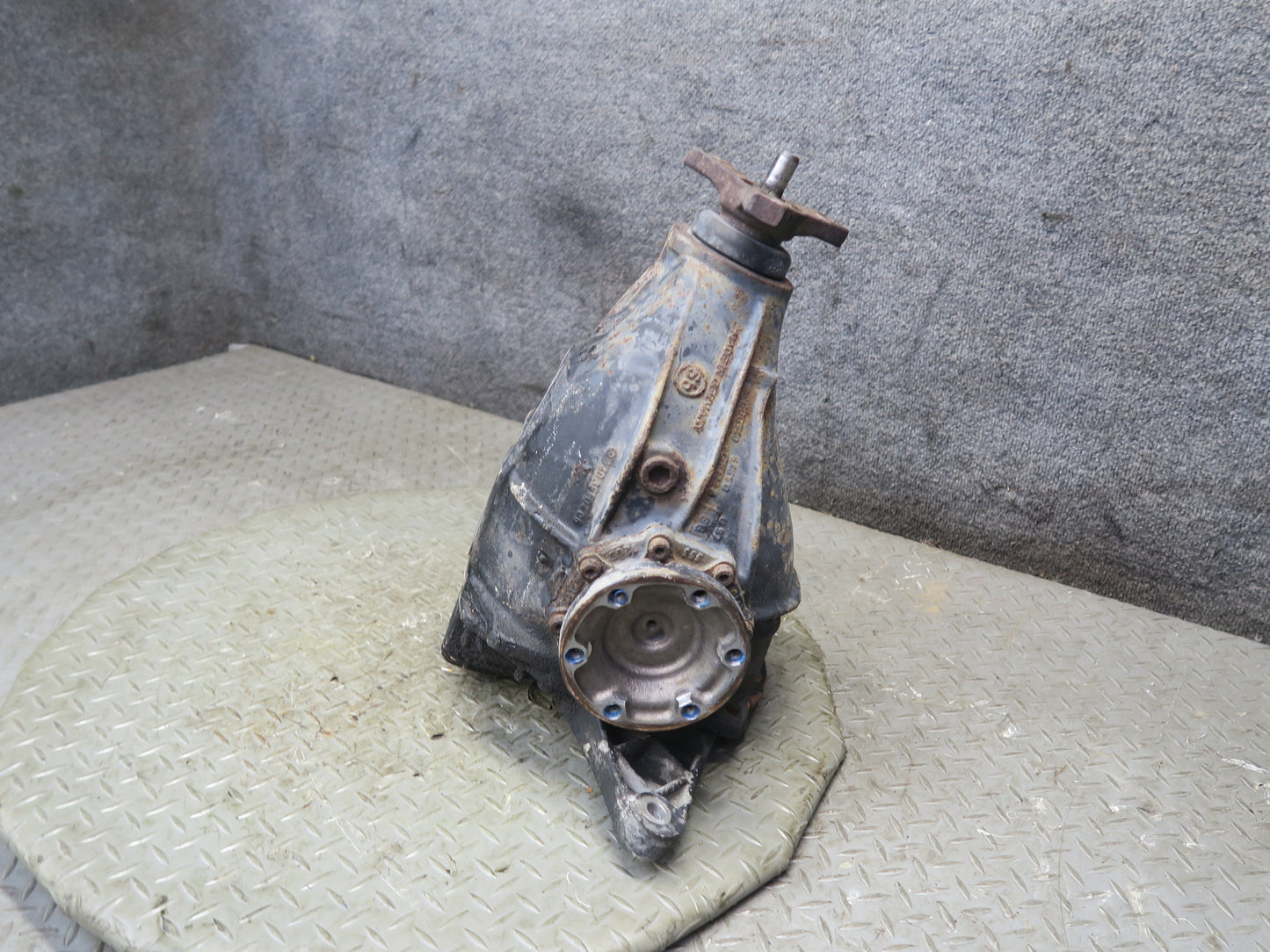 96-98 Mercedes R129 SL500 Rear Axle Differential Carrier 2.65 Ratio OEM