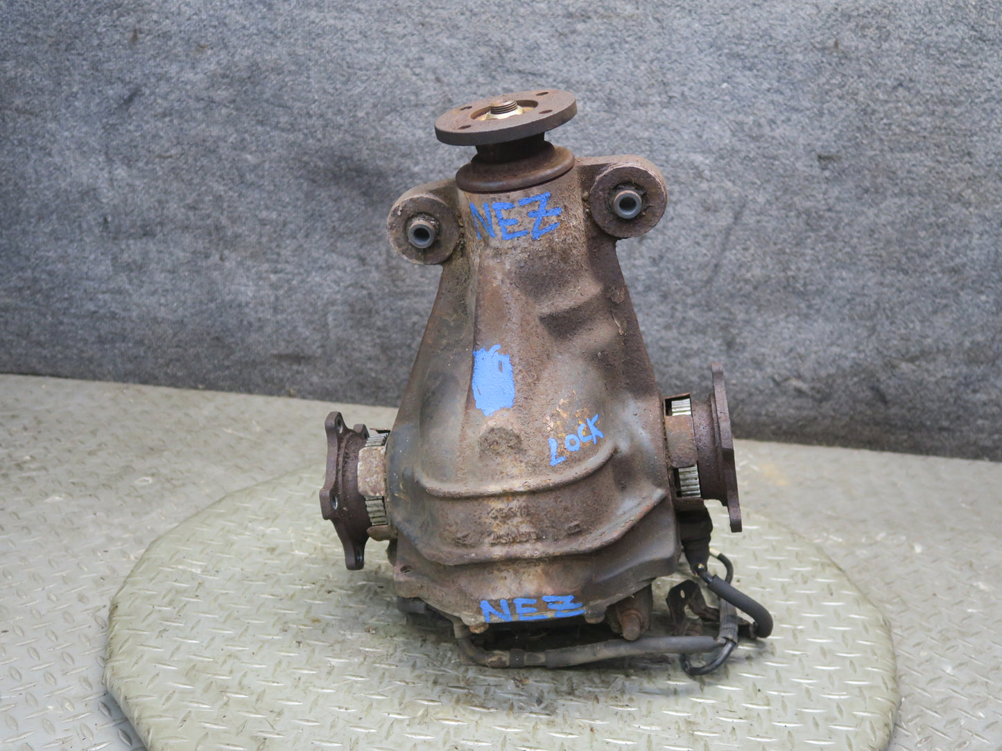 1993 Nissan Z32 300ZX NON Turbo Rear Vlsd Differential Carrier 4.08 Ratio OEM