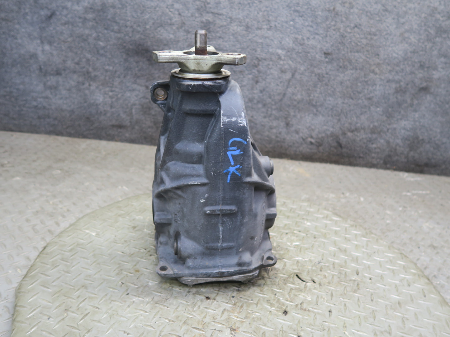 2012-2015 Mercedes R172 SLK250 1.8L Rear Differential Axle Carrier 3.07 Ratio