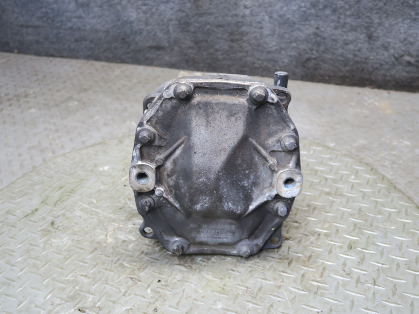 2012-2015 Mercedes R172 SLK250 1.8L Rear Differential Axle Carrier 3.07 Ratio