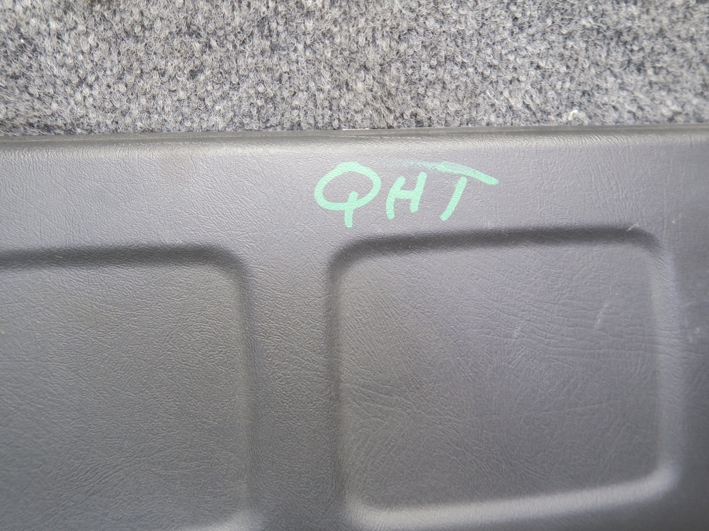 2005-2009 Hummer H2 SUT Rear MID Gate Center Decklid Panel