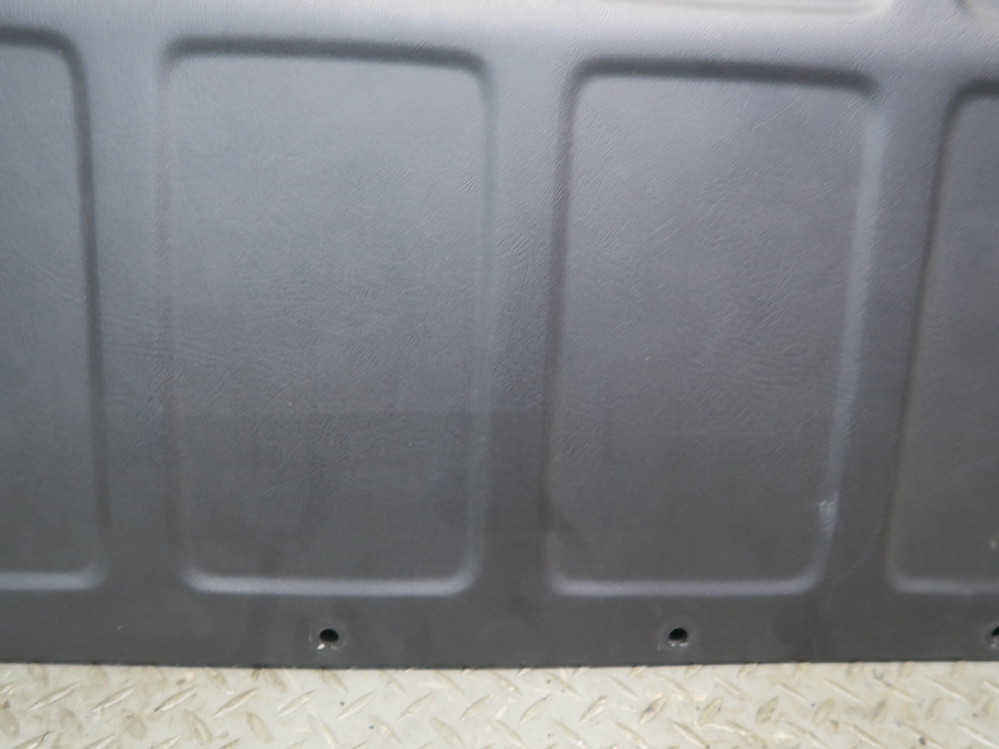 2005-2009 Hummer H2 SUT Rear MID Gate Center Decklid Panel
