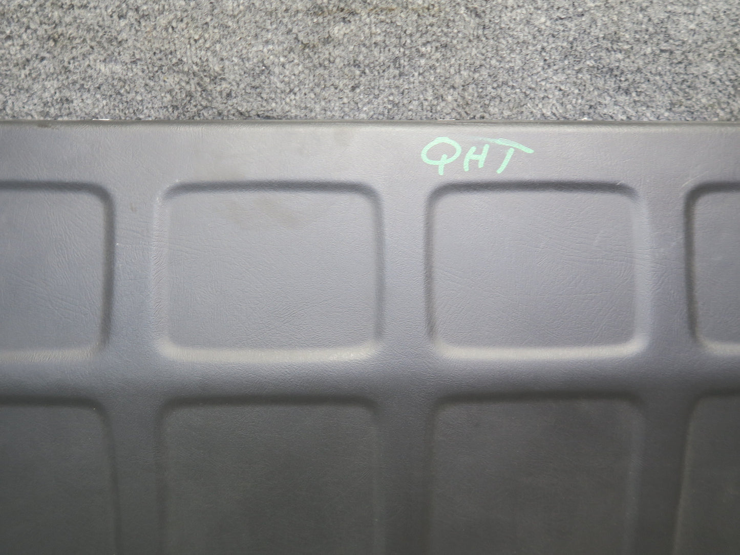 2005-2009 Hummer H2 SUT Rear MID Gate Center Decklid Panel