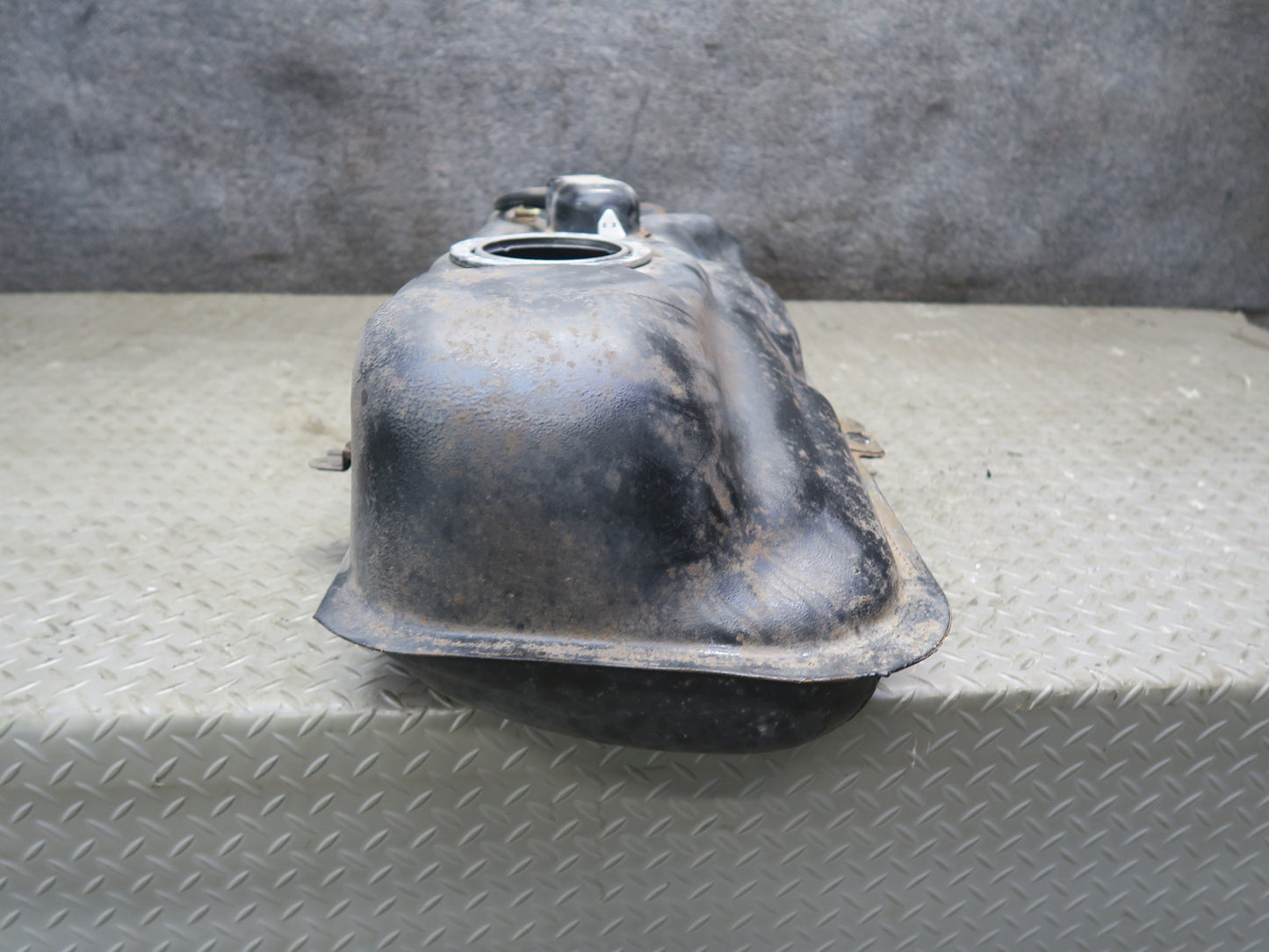 00-05 Toyota MR2 Spyder ZZW30L 1ZZFE Fuel Tank Unit OEM