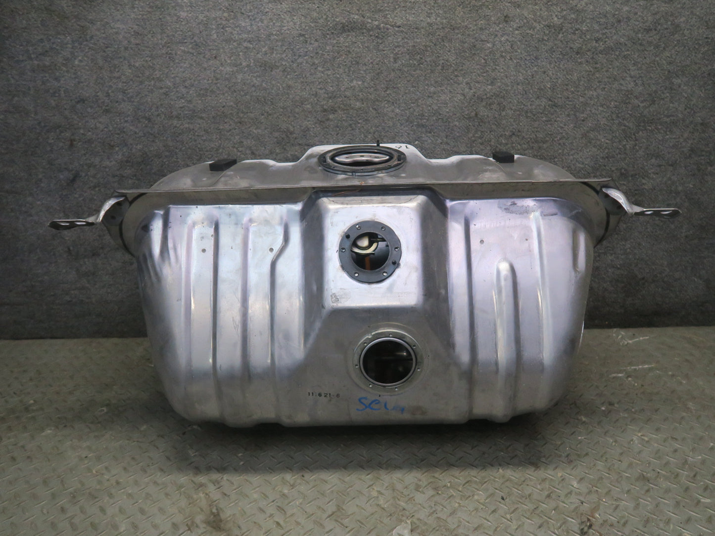 98-00 Lexus UZZ30L SC400 Fuel Tank w Filler Neck Assembly OEM