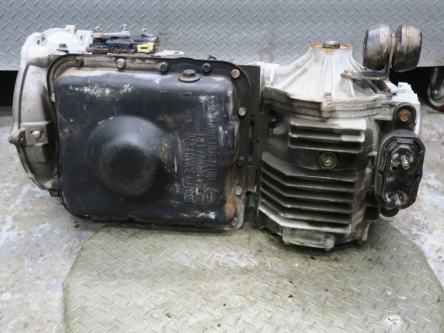 98-00 Chevy Corvette C5 4L60E Auto Transmission w Differential 3.15 Ratio 45K