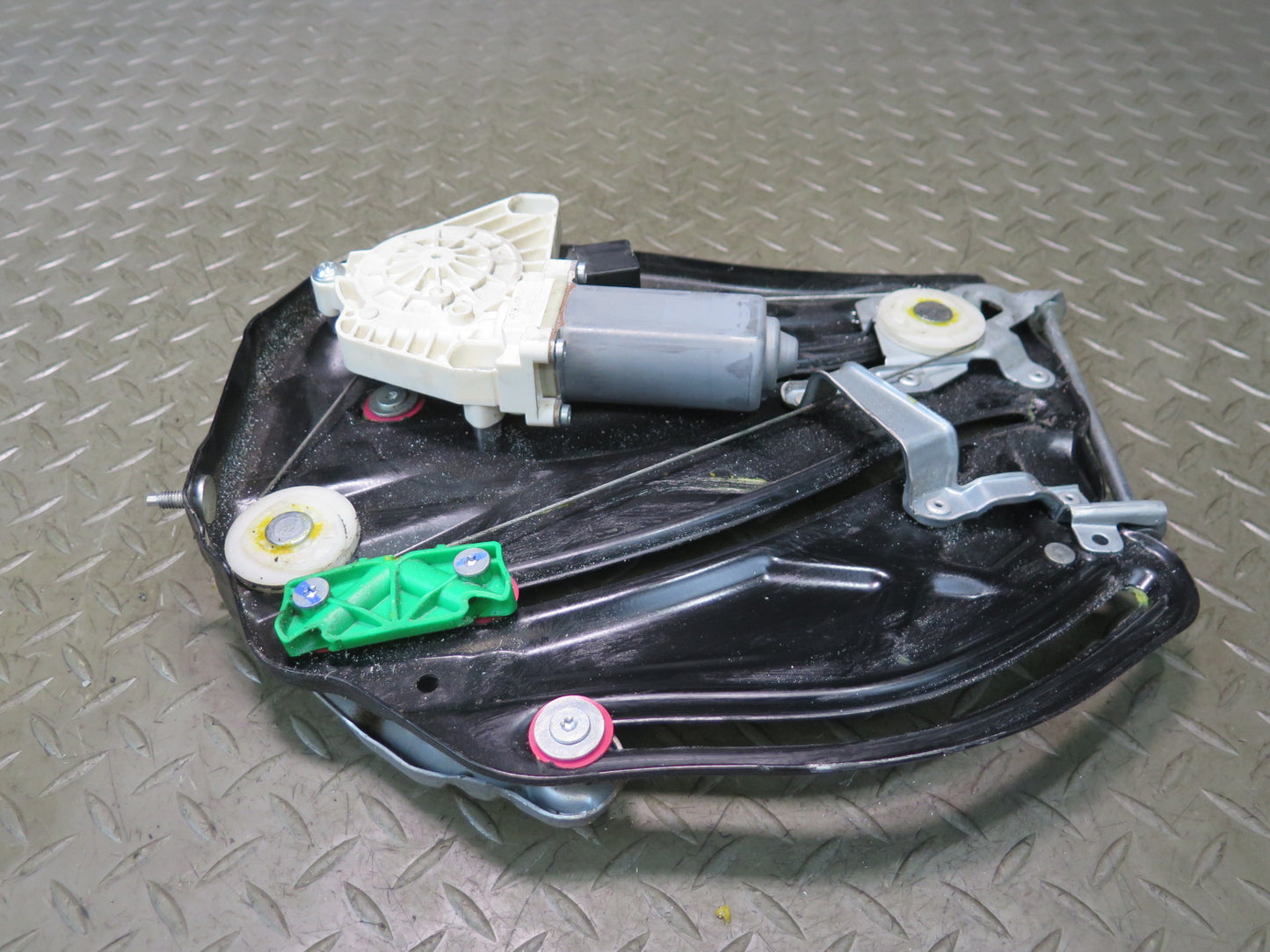 13-20 Mercedes R231 Sl-class Rear Left Window Regulator w Motor 2316700103 OEM