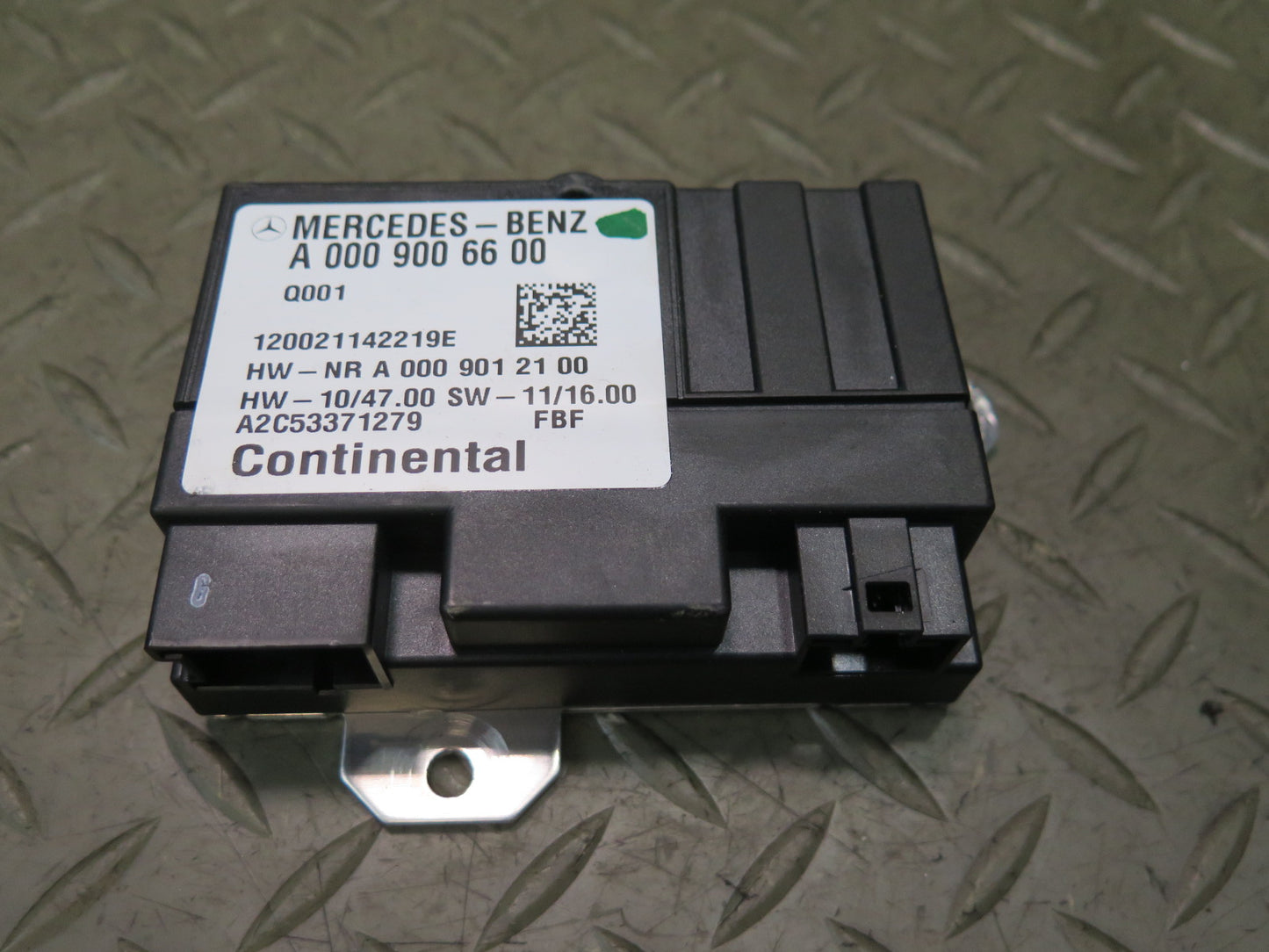 12-20 Mercedes R231 Sl-class Fuel Pump Control Module 0009006600 OEM