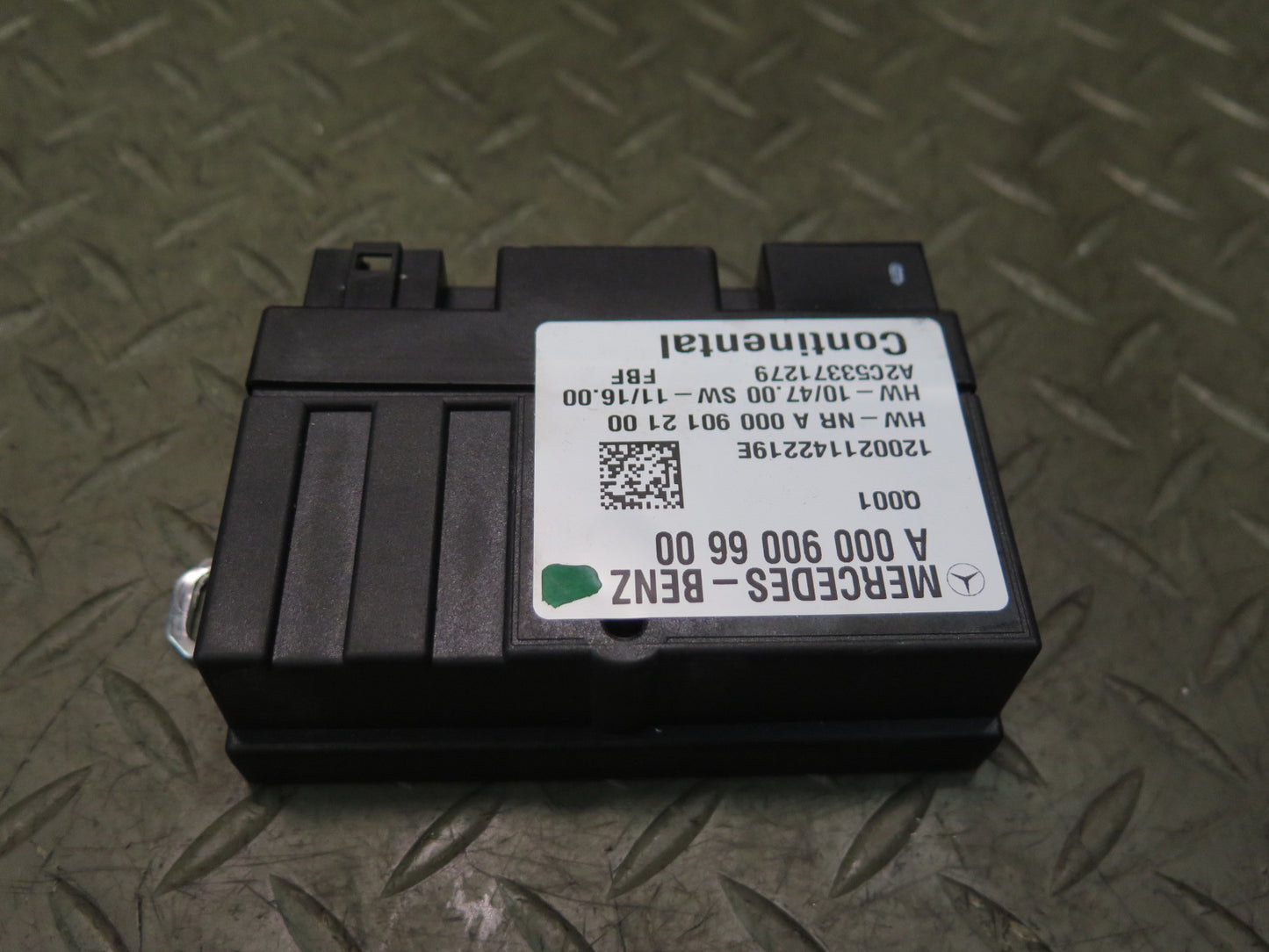 12-20 Mercedes R231 Sl-class Fuel Pump Control Module 0009006600 OEM
