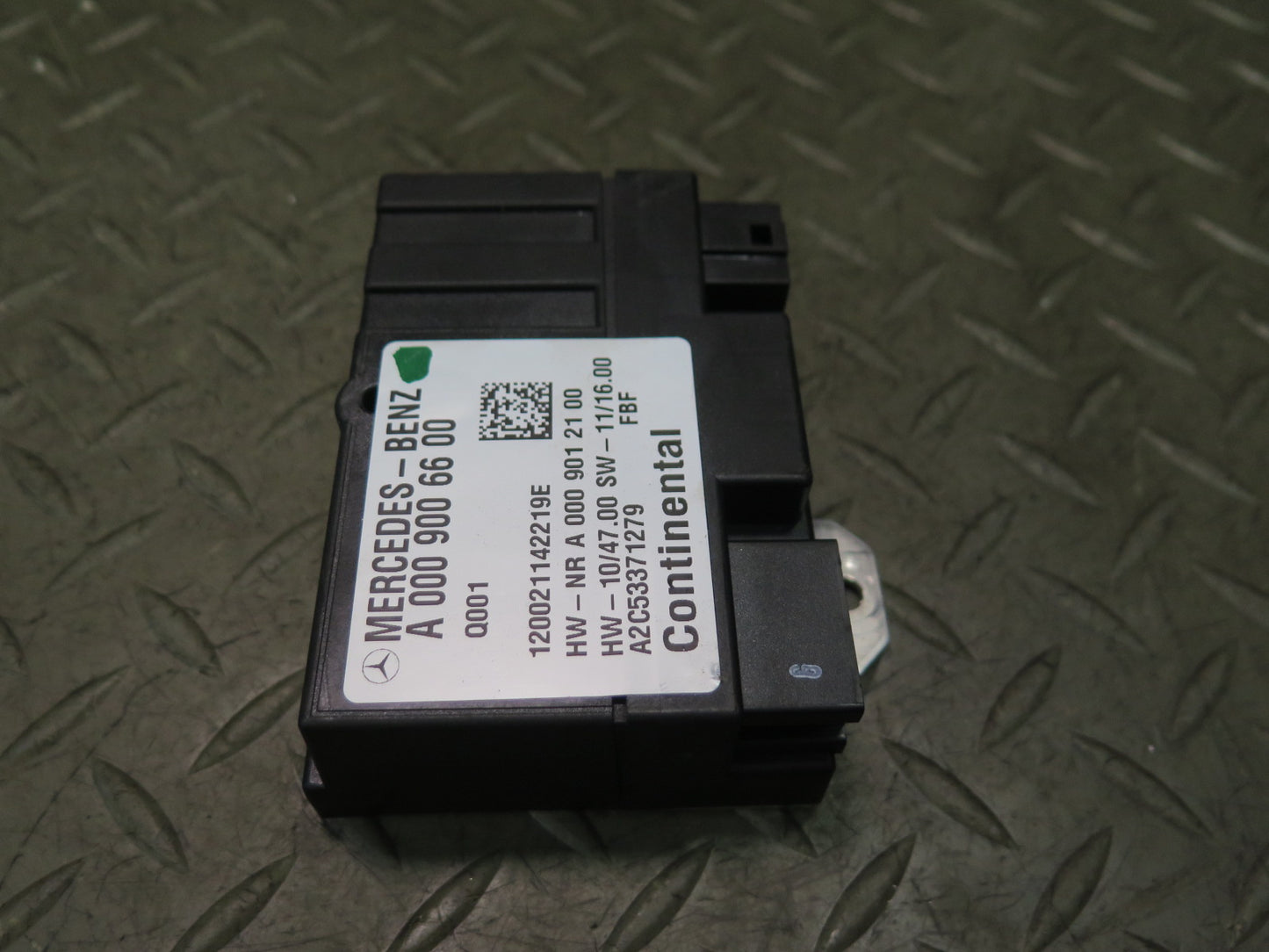 12-20 Mercedes R231 Sl-class Fuel Pump Control Module 0009006600 OEM