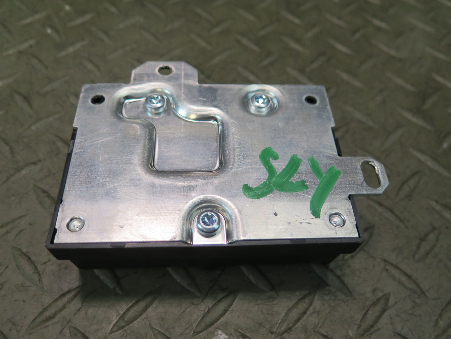 12-20 Mercedes R231 Sl-class Fuel Pump Control Module 0009006600 OEM
