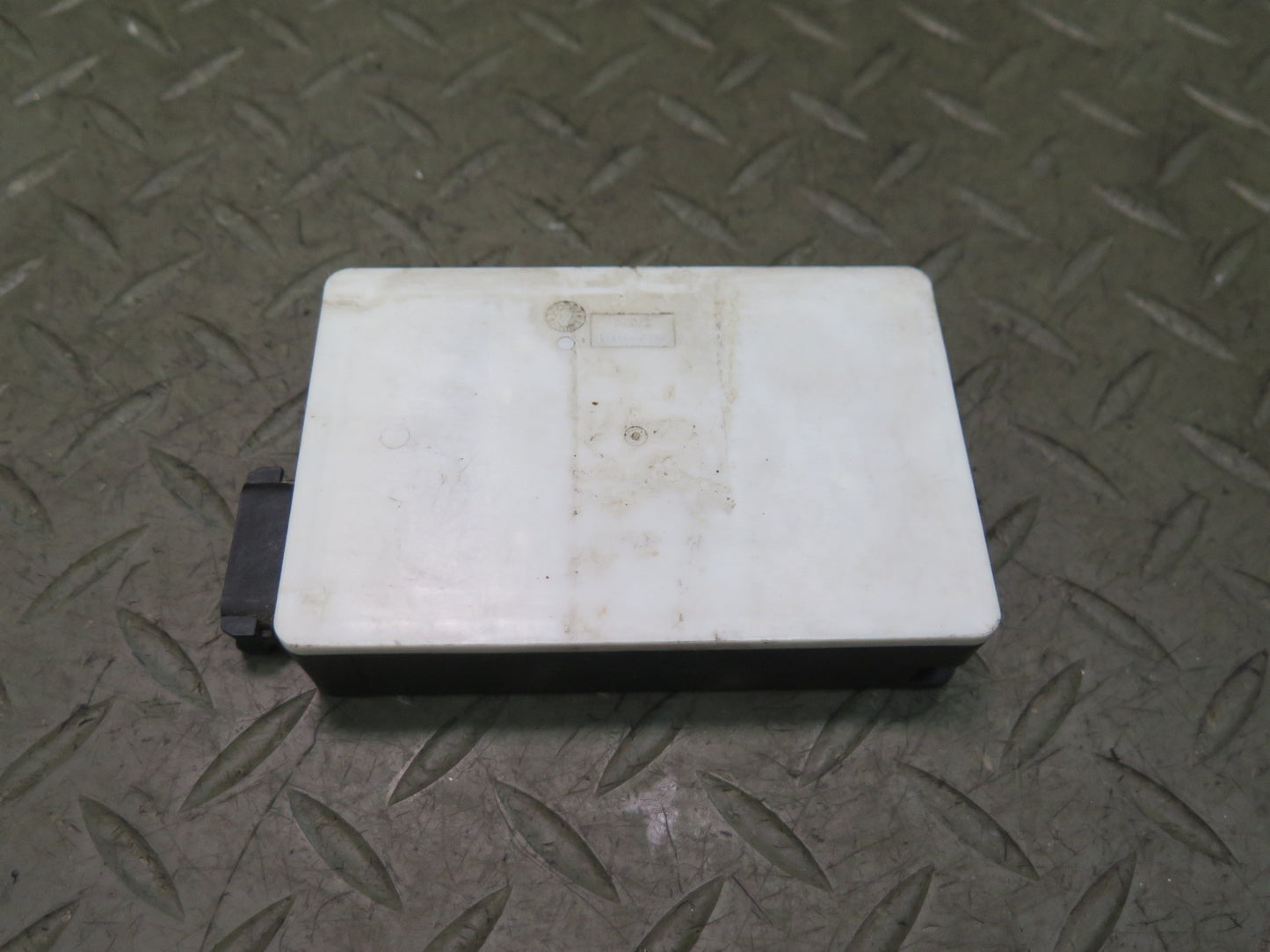 13-20 Mercedes R231 SL550 Set of 2 Rear Blind Spot Radar Sensor Module OEM