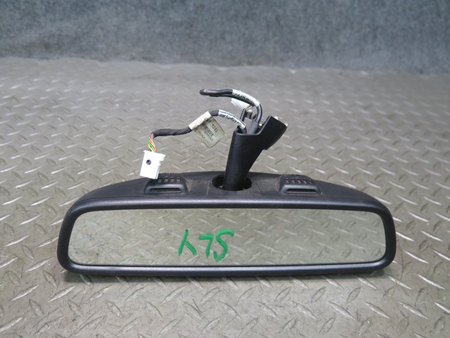 13-16 Mercedes R231 SL550 Auto Dimming Interior Rear View Mirror OEM